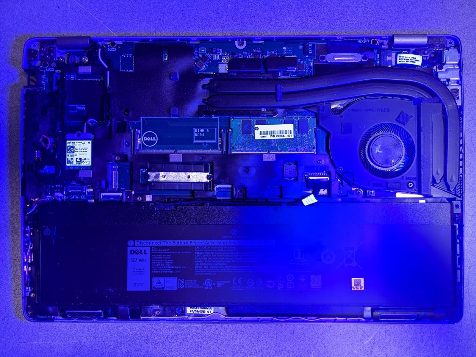 DELL LATITUDE 5511 i5-10300H @ 2.5 GHz, 4GB RAM, NO HDD/OS