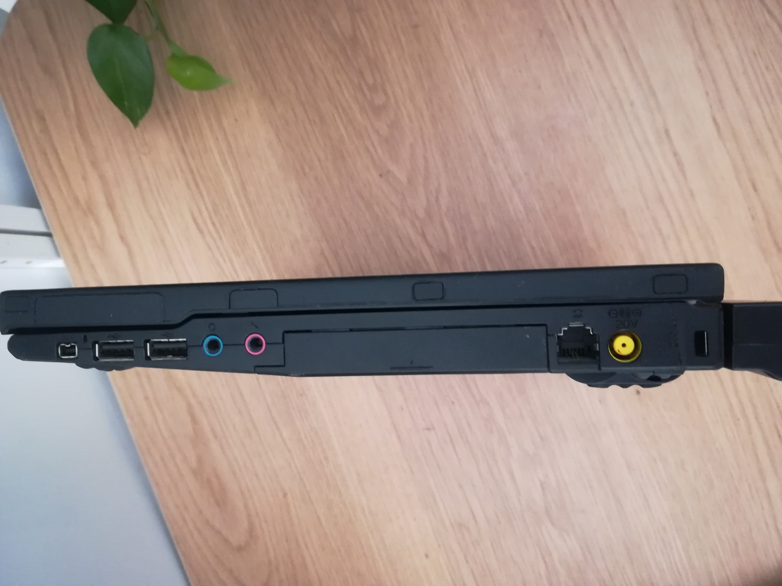 Lenovo ThinkPad X61s Core 2 Duo 1.6Ghz Windows XP Windows 7