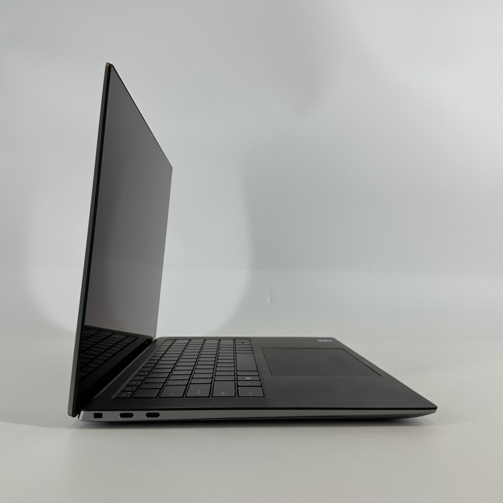 Dell Precision 5570 15.6 UHD+ 2.4 GHz i7-12800H 32GB 1TB SSD RTX A2000 Very Good