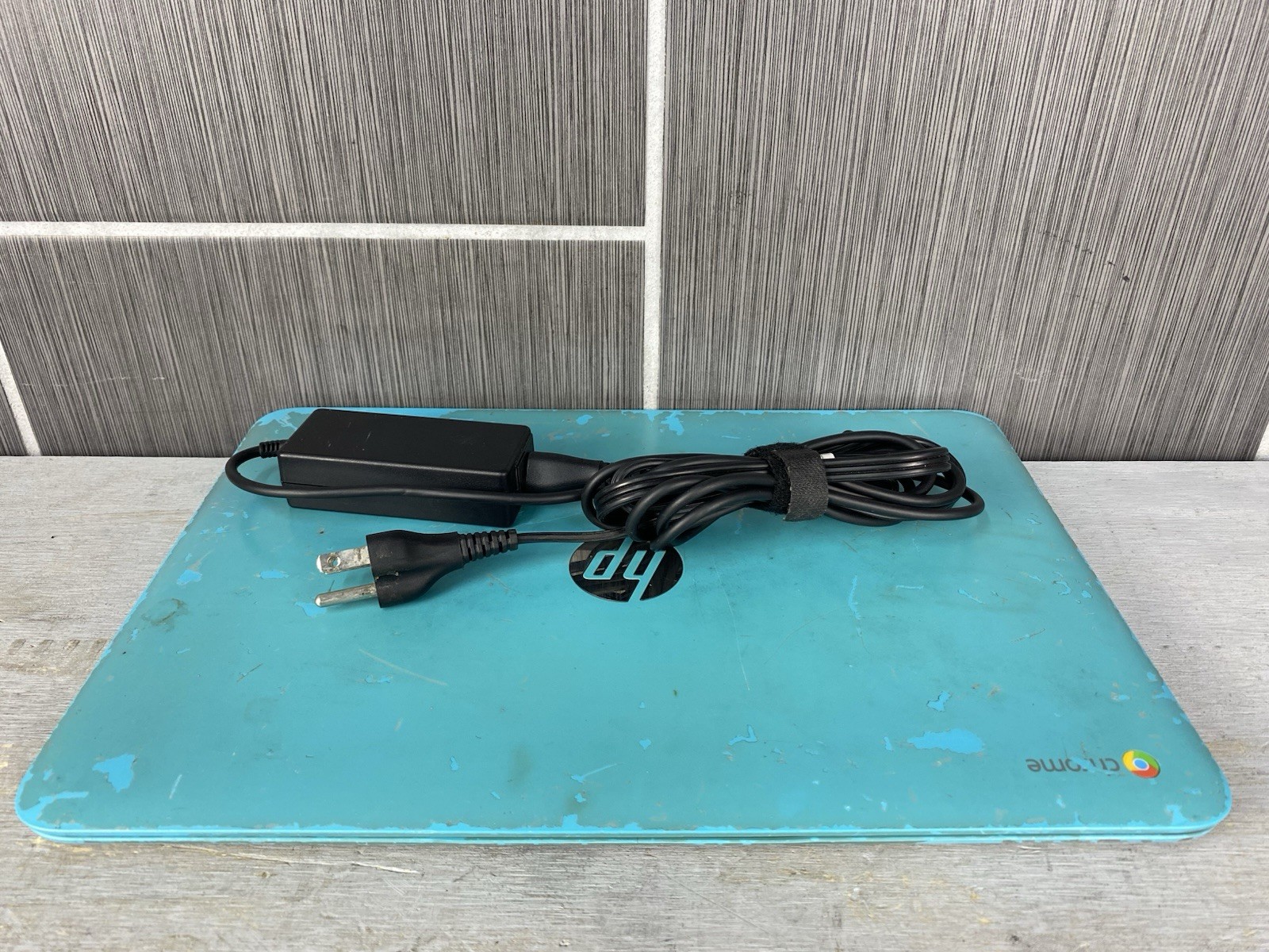 Lot of 3 (AS-IS) Chromebooks| Samsung XE310XBA, HP 14a-ca0130wm, HP 14-q020nr