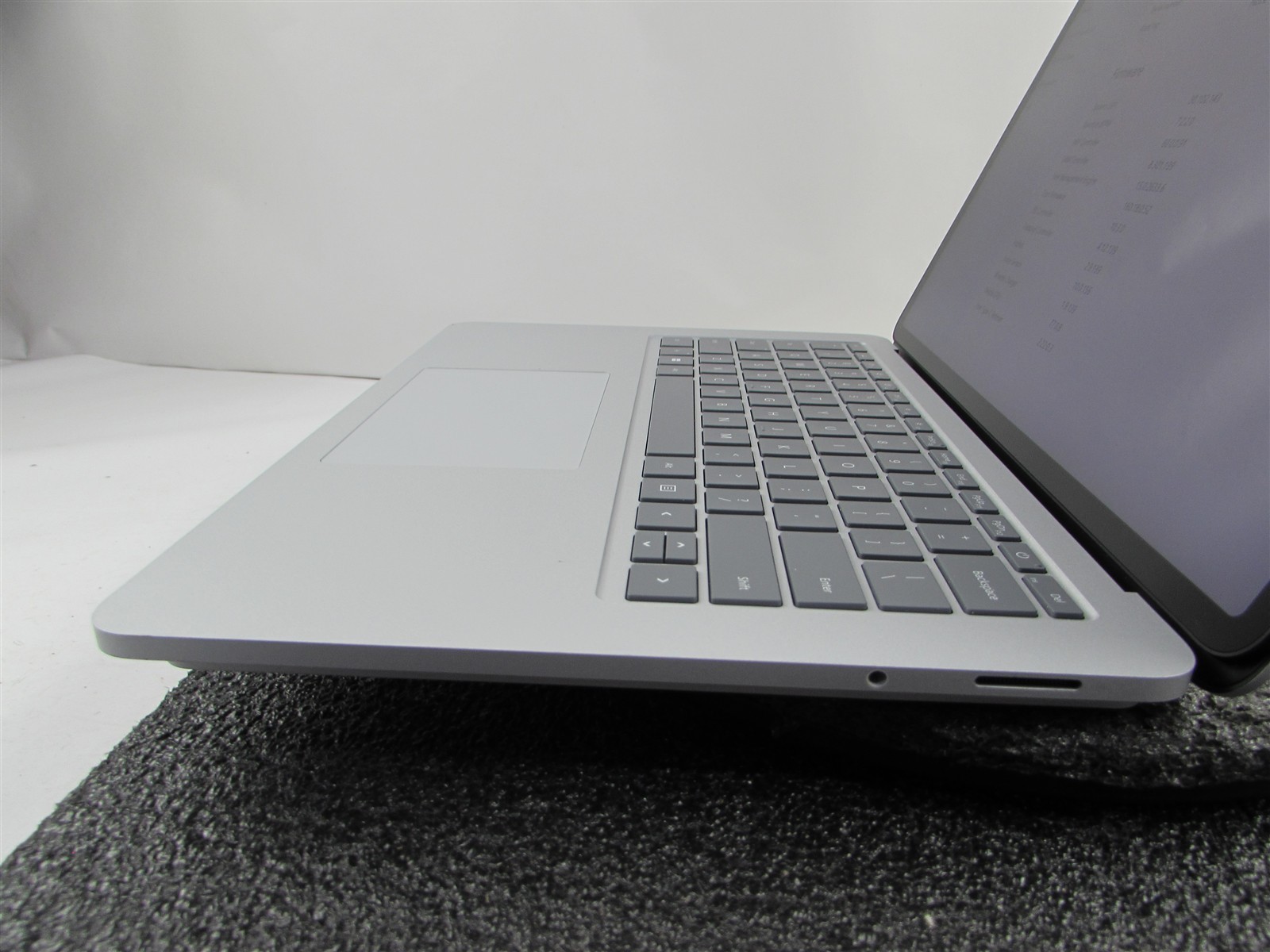 Microsoft Surface Laptop Studio 1964 i7-11370H 1TB SSD 32GB RTX A2000 *No A/C*