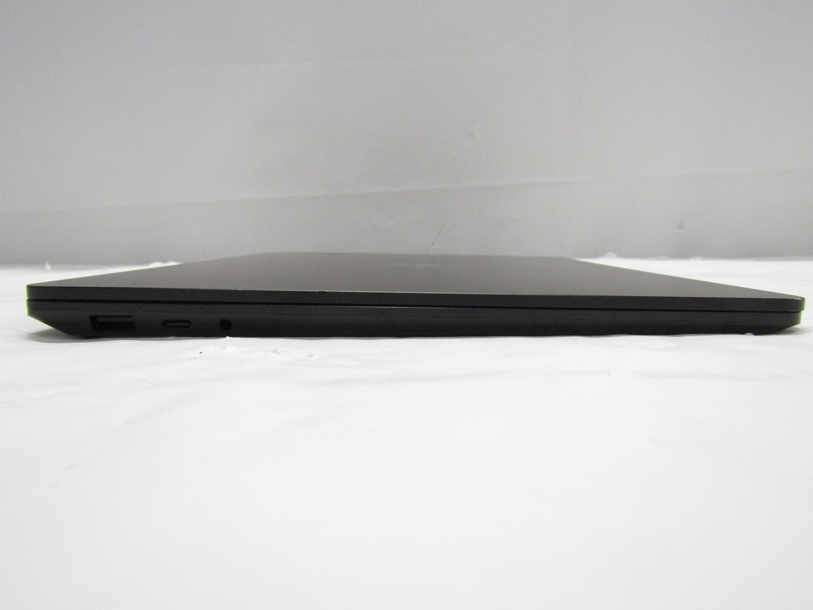 Microsoft Surface Laptop 5 1.60GHz i5-1245U 8GB RAM 256GB SSD 13.5″ Win 11 – D