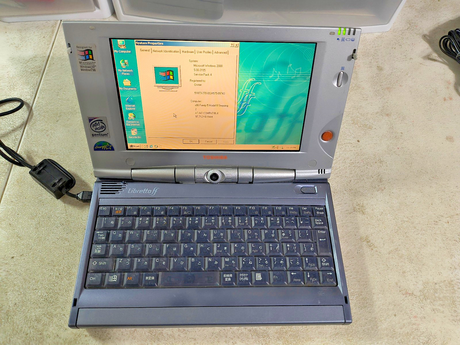 Toshiba Libretto ff1100v Intel P266MHz 96MB, 100GB HD Win2K CD-ROM Floppy RARE