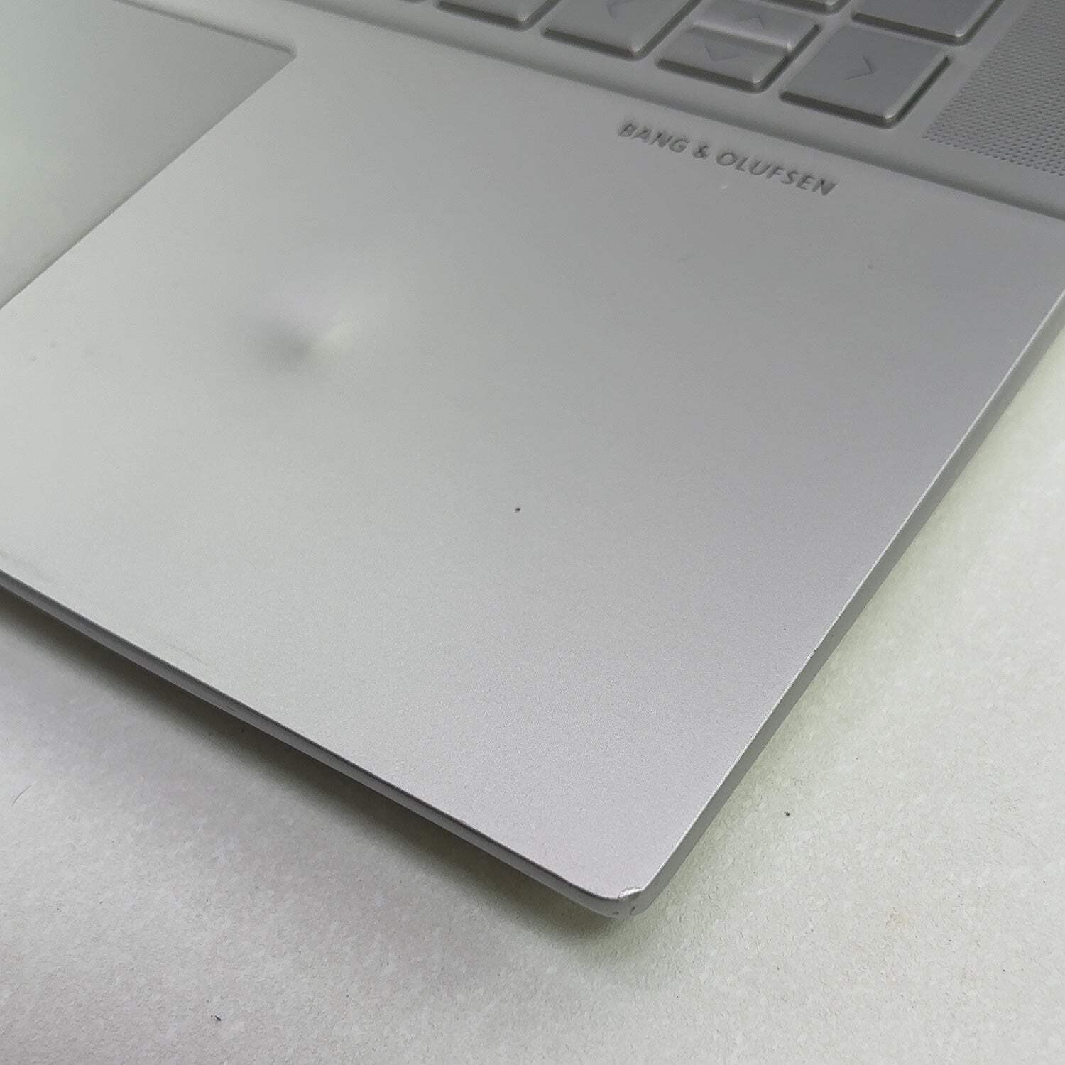 Broken HP Envy 16-H0003NR i7-12700H 2.3GHz 16GB RAM 1TB SSD Intel Arc A370M READ
