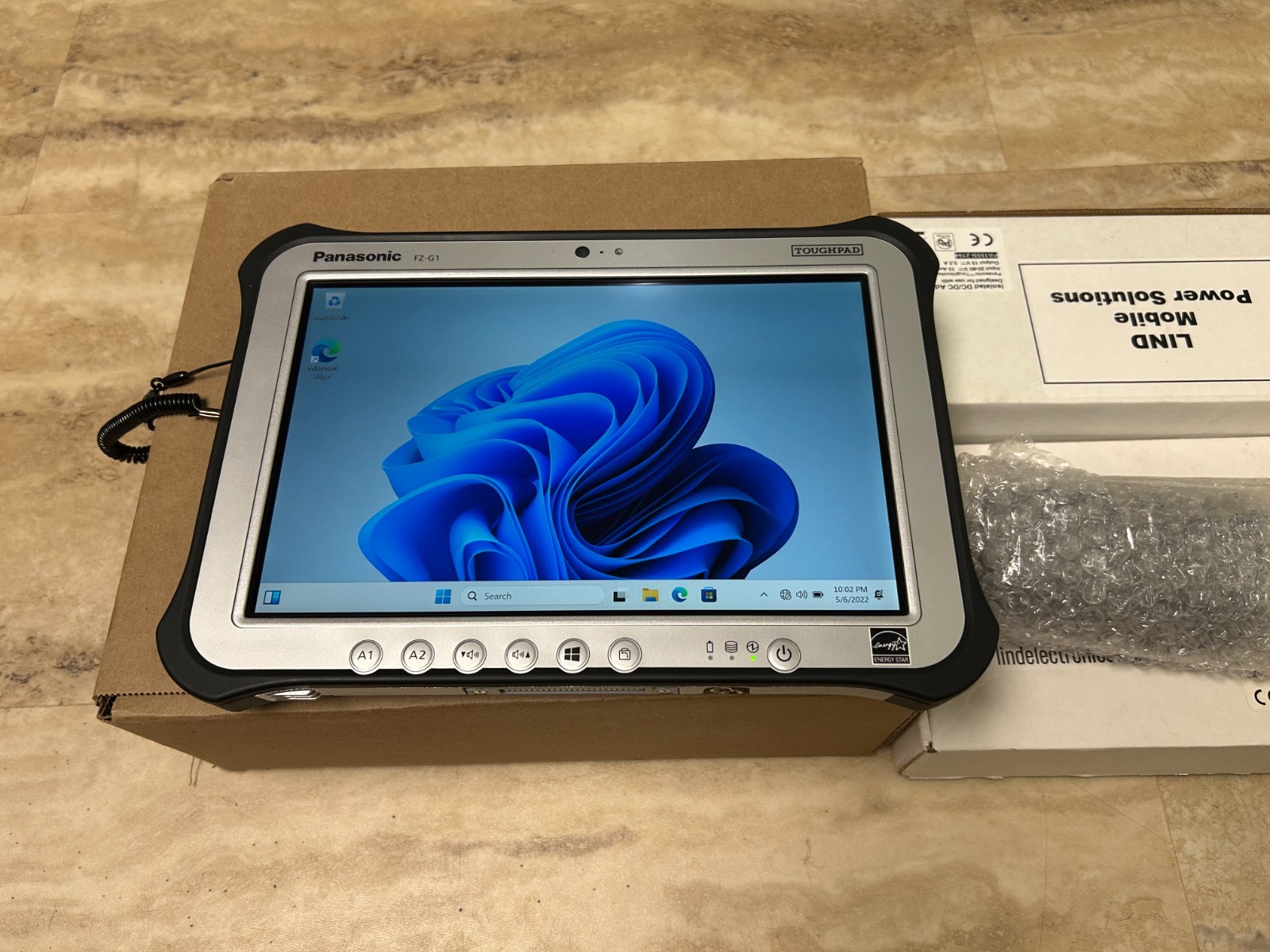 PANASONIC TOUGHPAD BUNDLE FZ-G1 MK3 Core i5 5300U 2.3GHZ 8GB RAM 128GB SSD