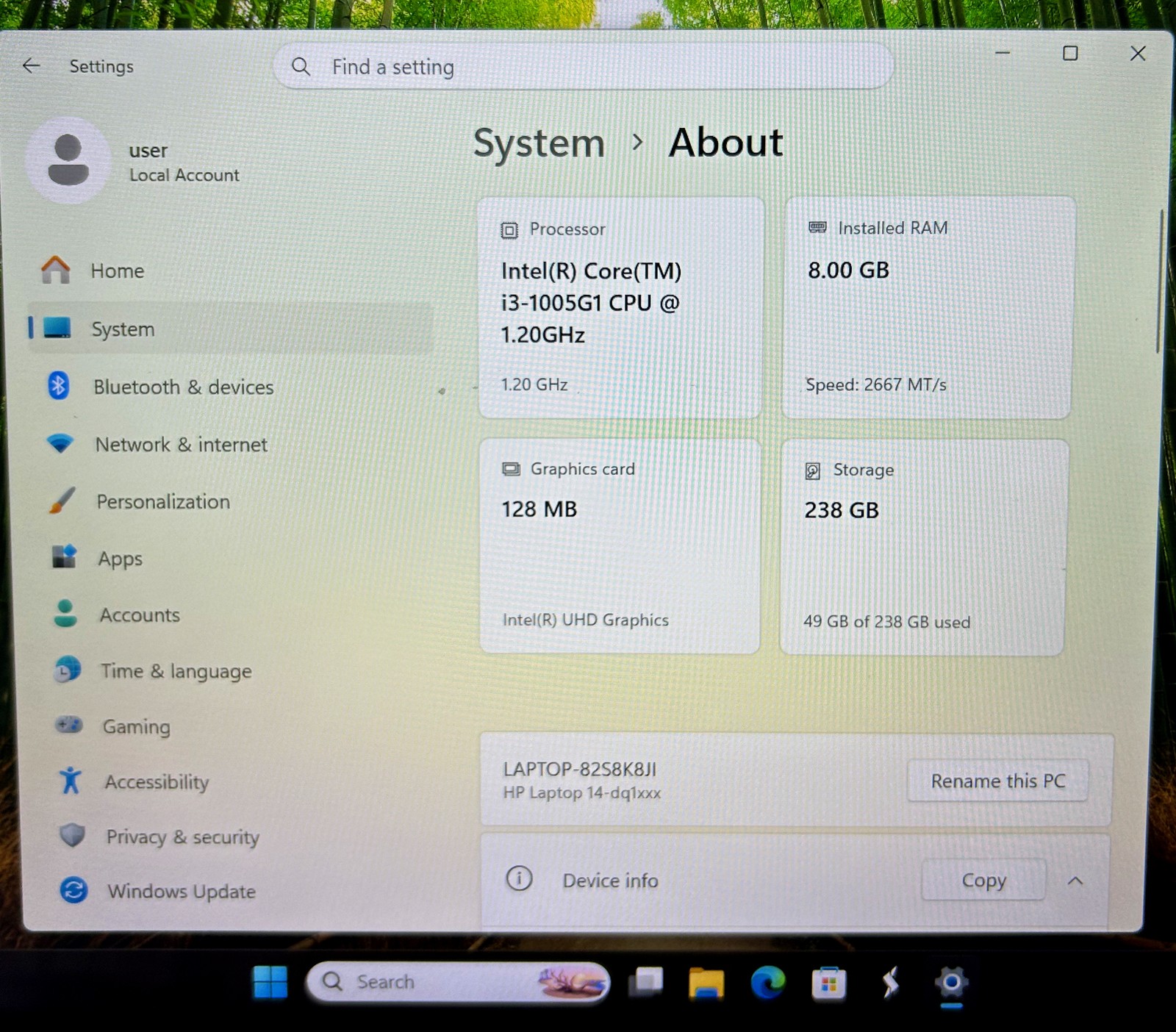 HP 14 inch LAPTOP / model: 14-dq1043cl, Intel i3 1.20, 8 GB, 256 GB SSD / NICE