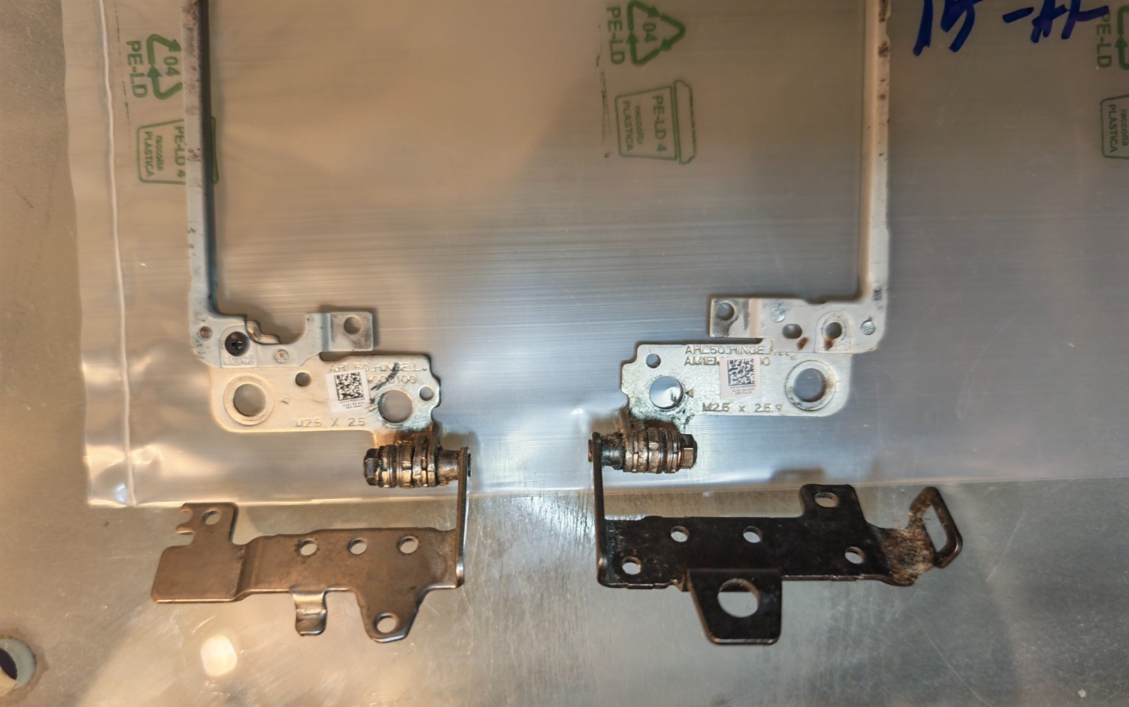 HP 15-AY 250 G4 255 G4 15-AC 15-AR HINGES CERNIERE AM1EM000500 AM1EM000600