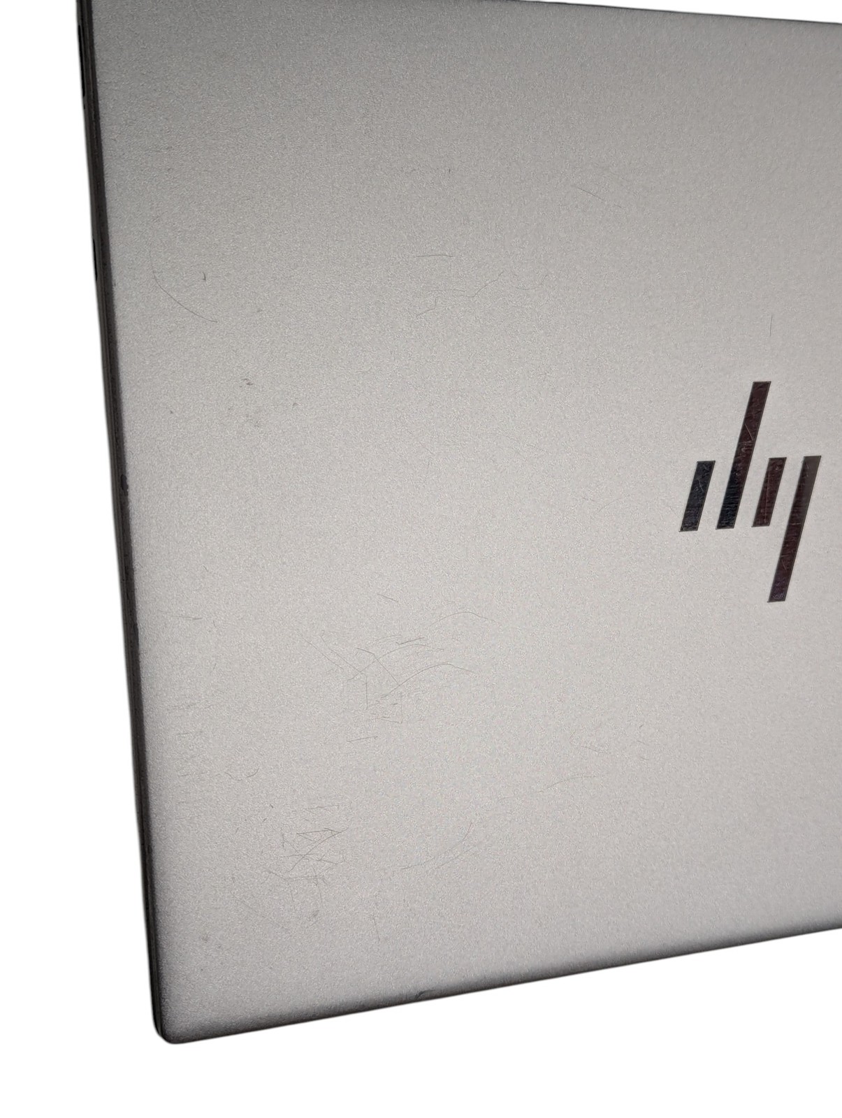 HP Elite Dragonfly G3 i7 13.5″ 32GB RAM 512GB SSD – Grade D