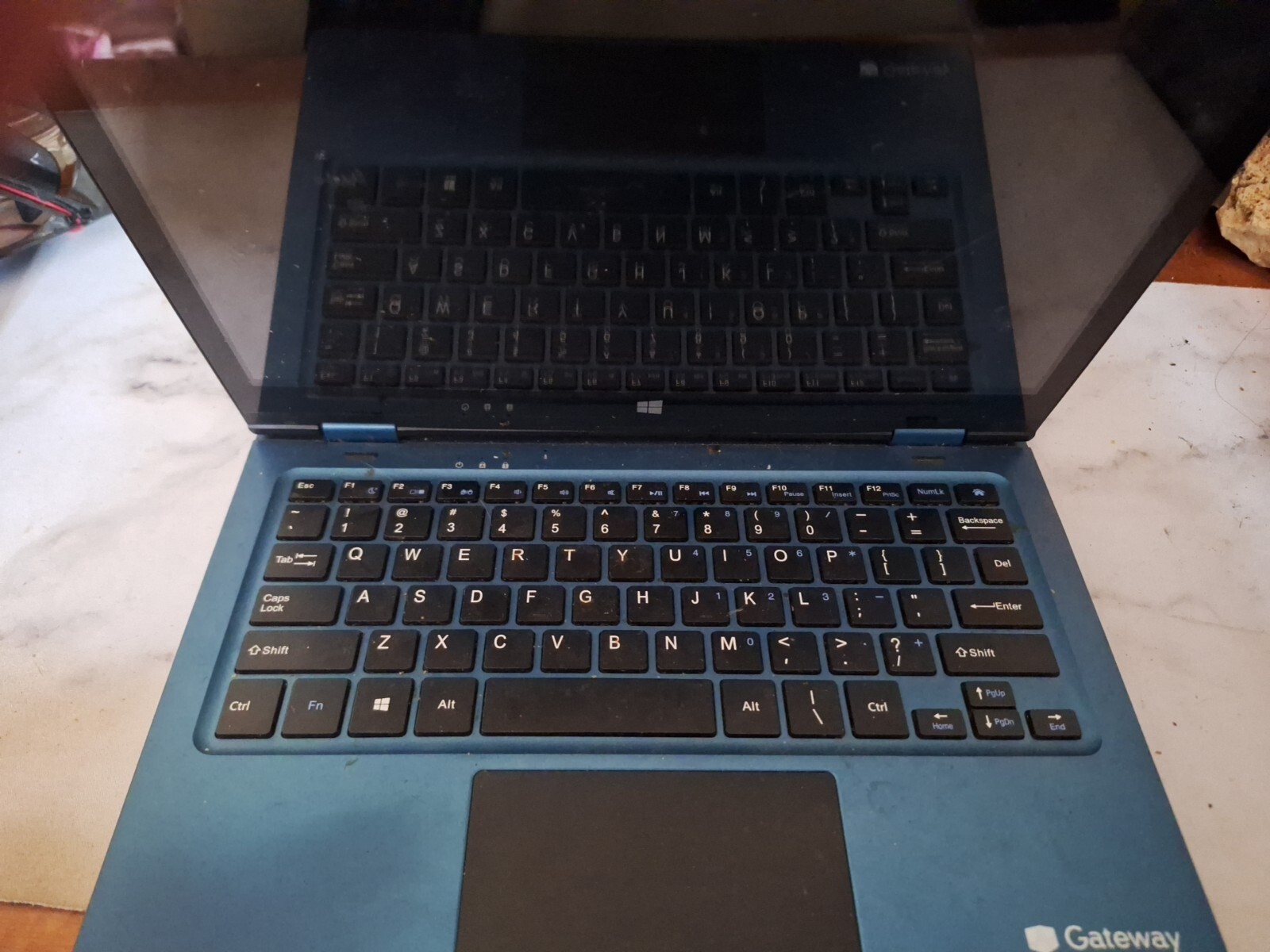laptop computers used window 10