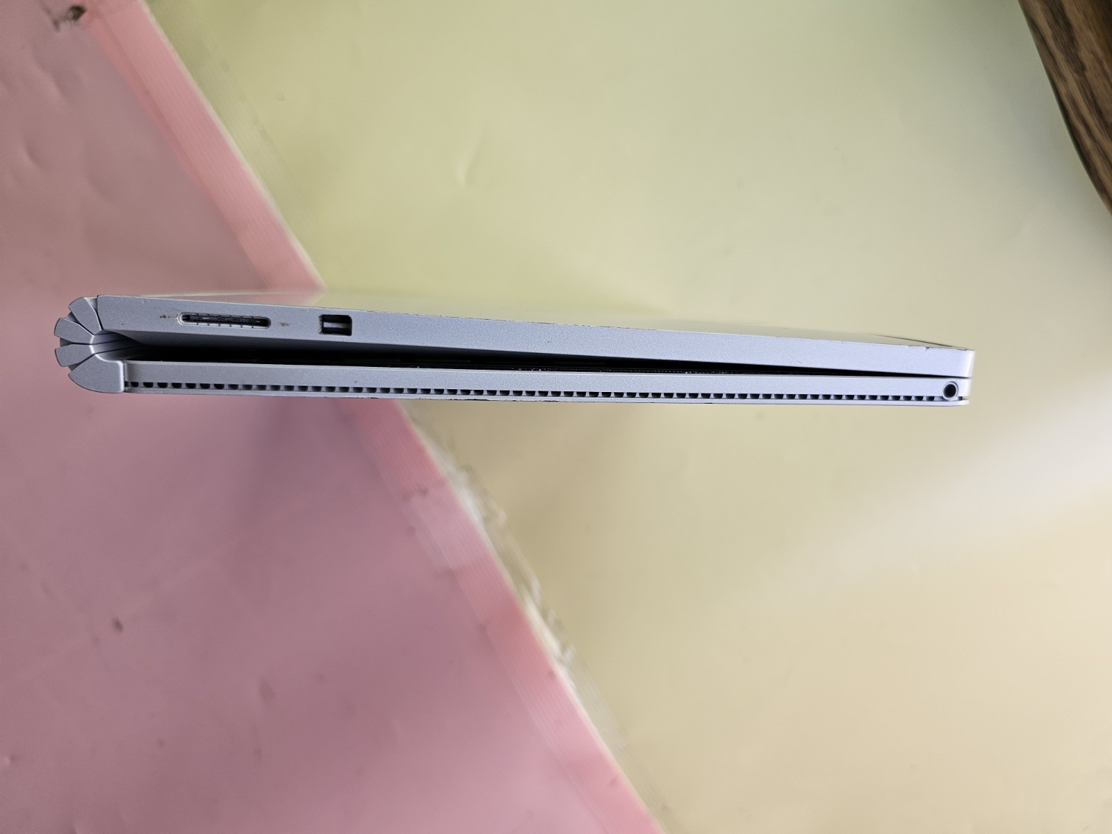 Microsoft Surface Book Core i7-6600U 8GB RAM 256GB SSD NVIDIA BLUETOOT 3000×2000