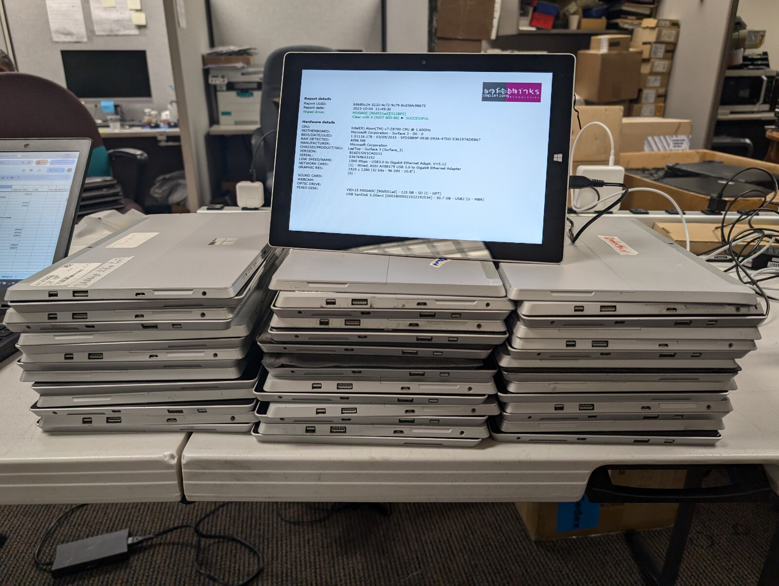 Lot of 42 MICROSOFT SURFACE 3 ATOM X7-Z8700 4GB 128GB NO OS Boots to Bios