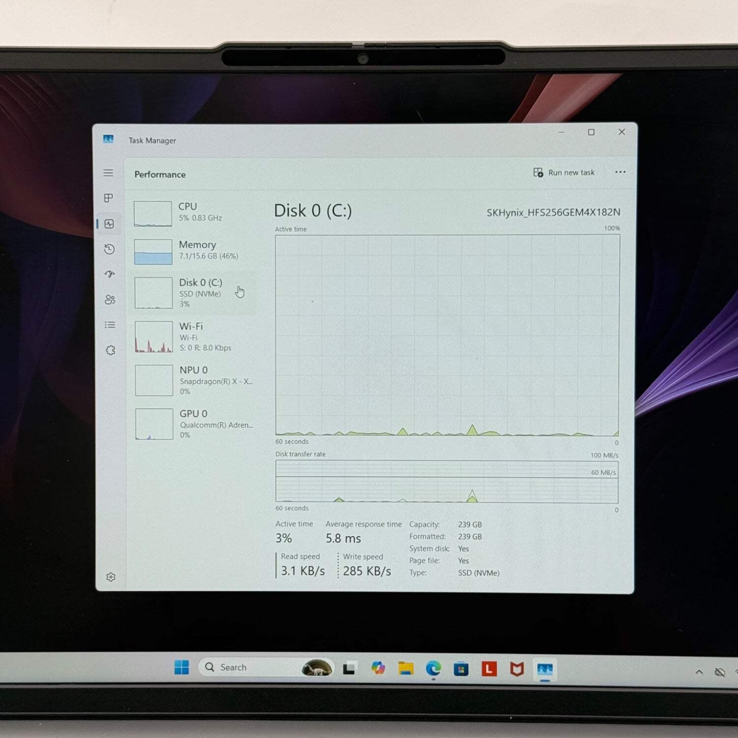Lenovo IdeaPad Slim 3 15Q8X10 15.3″ Snapdragon X 2.9GHz 16GB RAM 256GB SSD