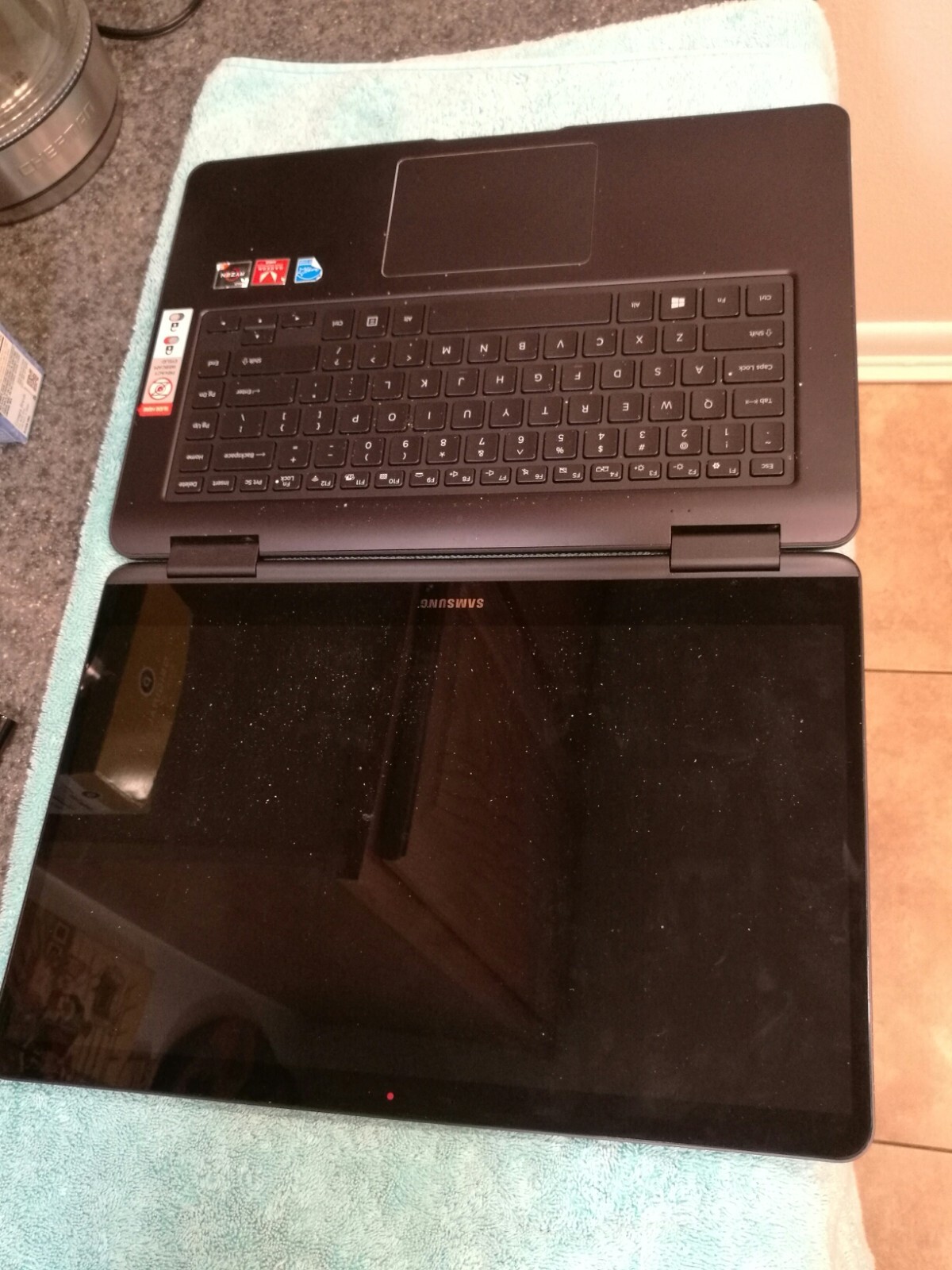 Samsung Notebook 7 Spin 15.6″ FHD 2GHz AMD Ryzen 5 2500U 8GB RAM 256GB SSD