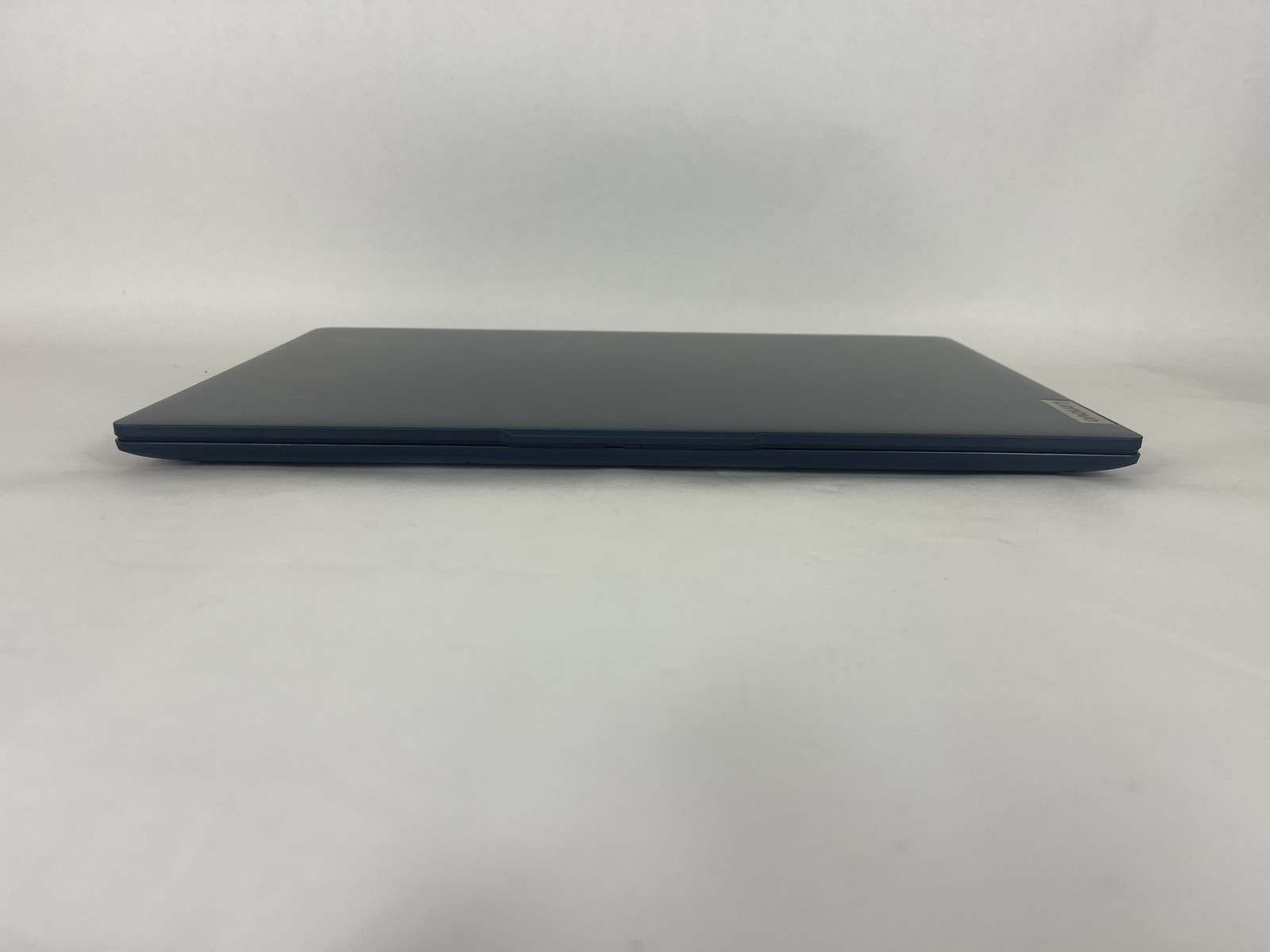 Ideapad Slim 3 15ABR8 15.6in FHD AMD Ryzen 7 7730U 2GHz 16GB RAM 512GB SSD