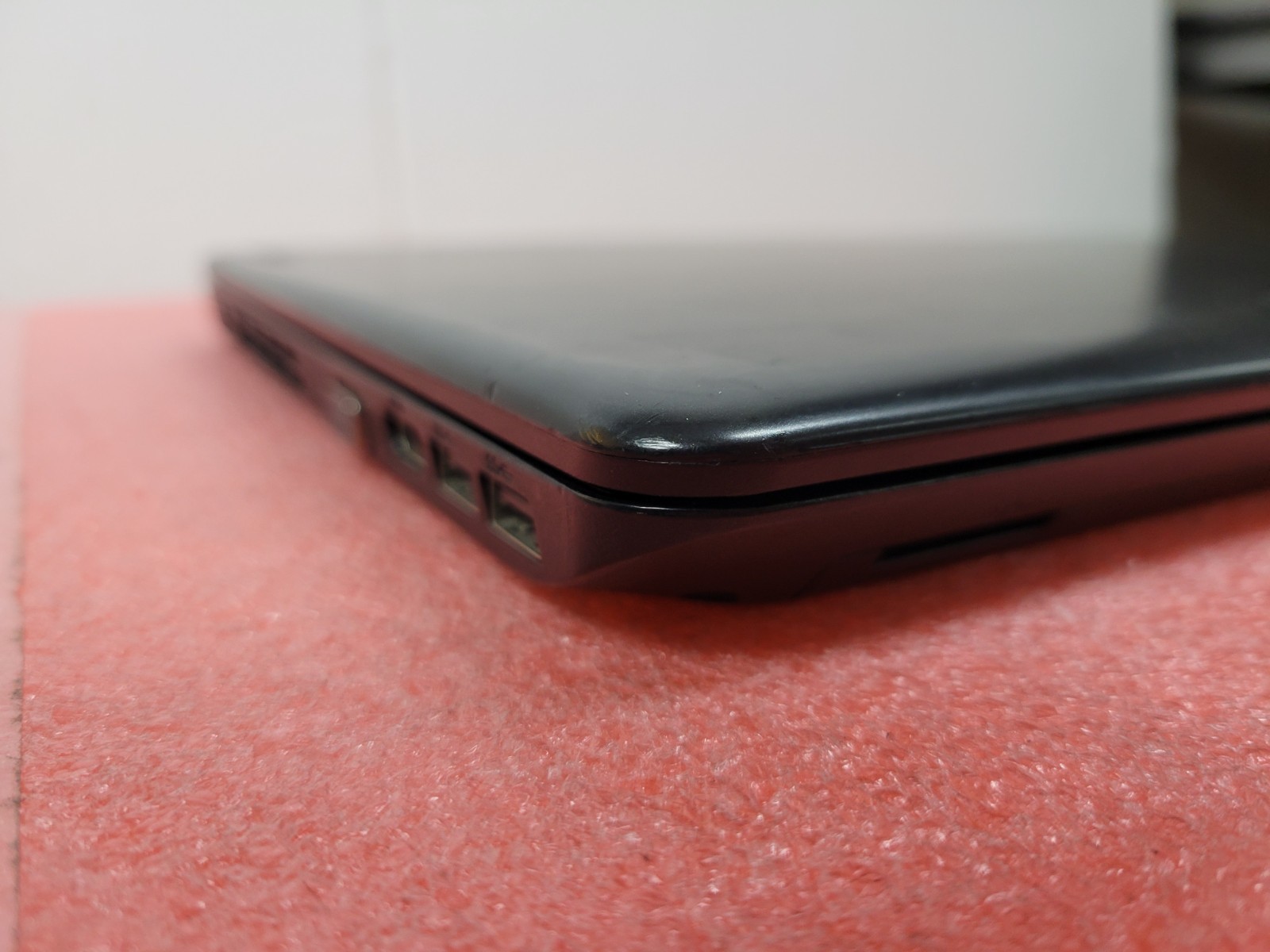 Lenovo ThinkPad E570 i5-7200U 4GB RAM *AS IS/No HDD/No OS/No Battery* | LP488
