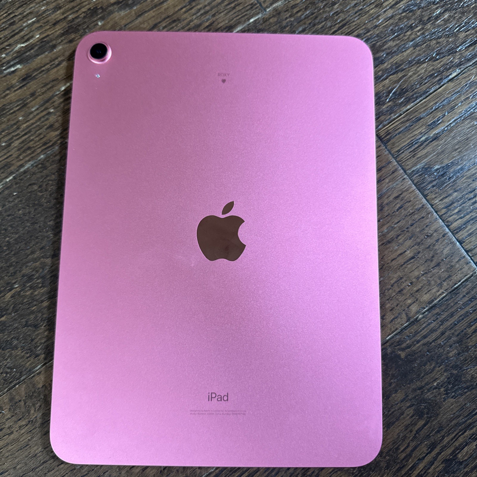 iPad 10th Generation Broken Screen As Is. For Parts Or Repair Read Description