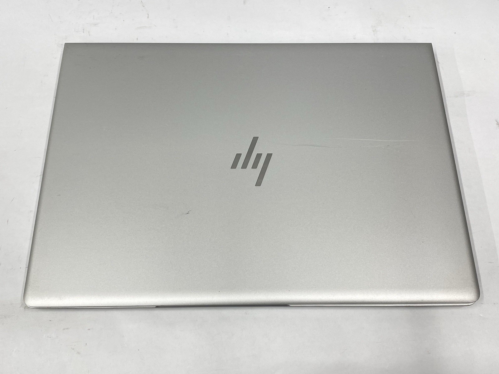 HP 840 G6 – B-Grade – 14″ FHD TOUCH – i5-8265U – 8GB – 256GB SSD – Win 11 Pro