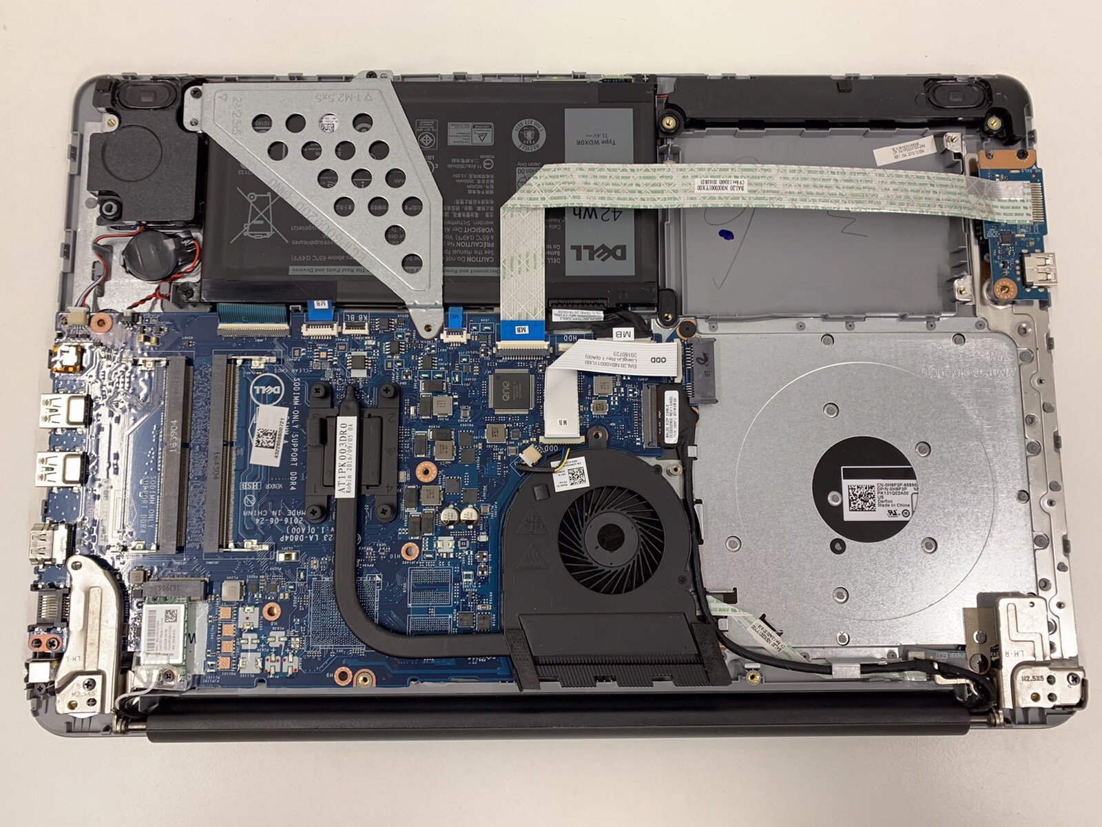 Dell Inspiron 5565 AMD A9-9400 Radeon R5 2.4GHz | NO RAM/HDD | For Parts | #T239