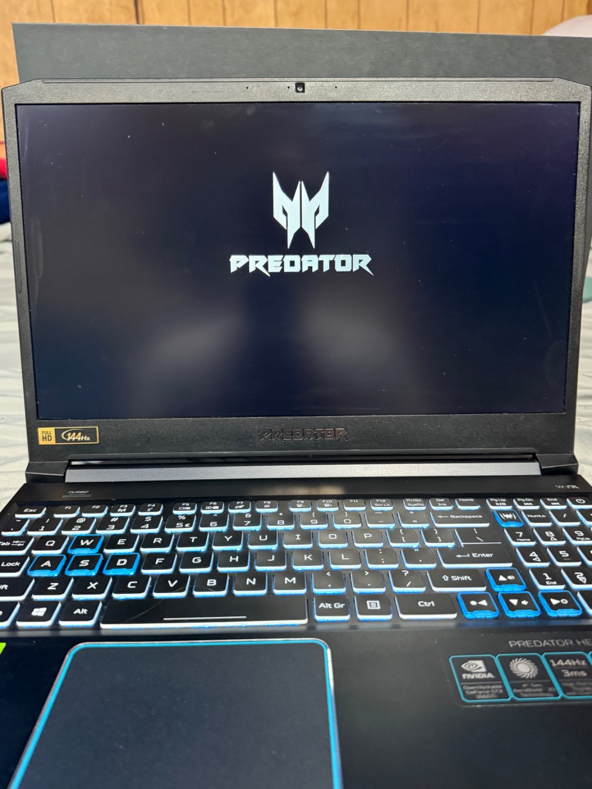 Acer Predator Helios 300 15.6 in (256GB SSD, Intel Core i7 9th Gen. 2.60 GHz 16