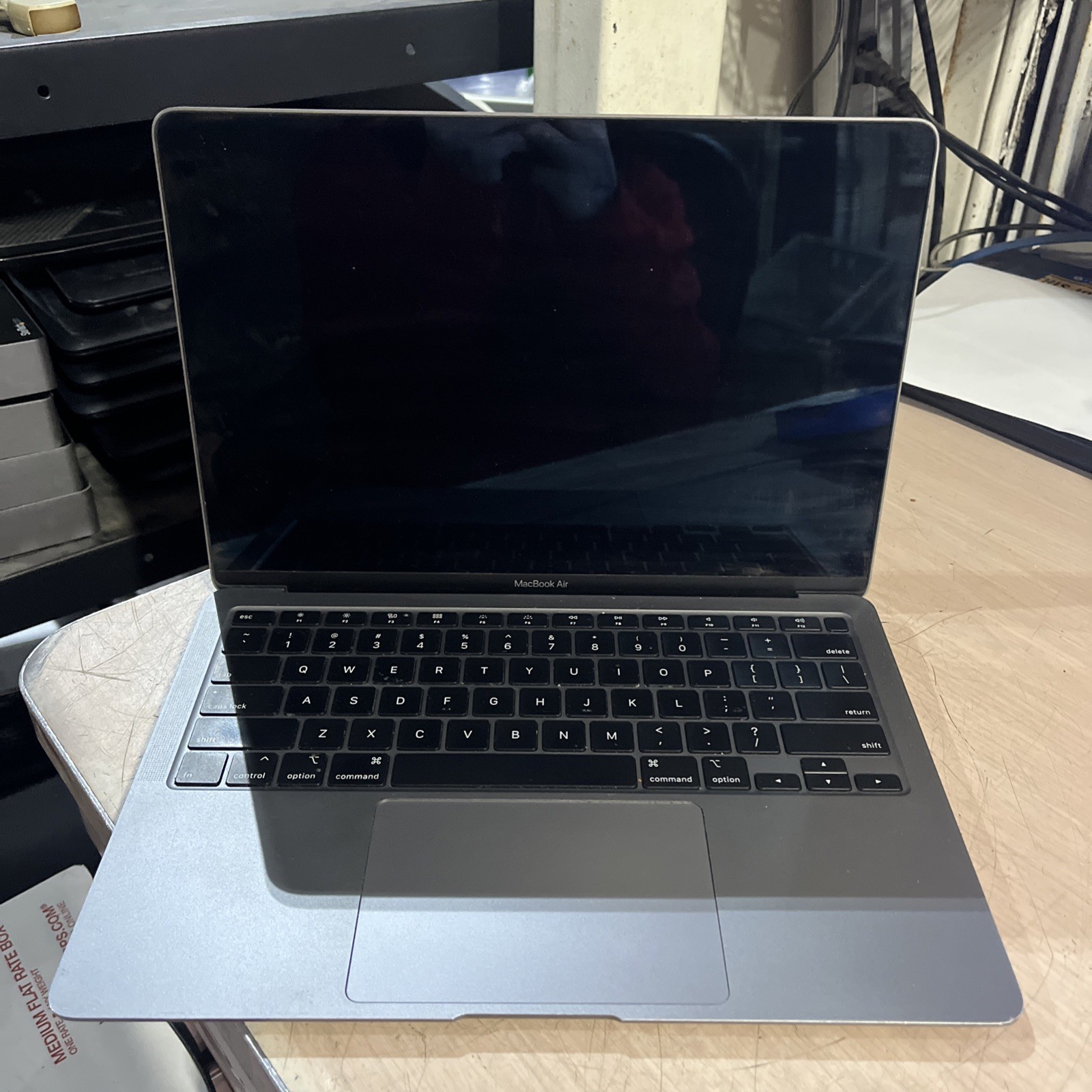 APPLE MACBOOK AIR 13″ SCISSOR, 2020 CORE I3-1000NG4 1.1GHZ 8GB RAM 256SSD ;