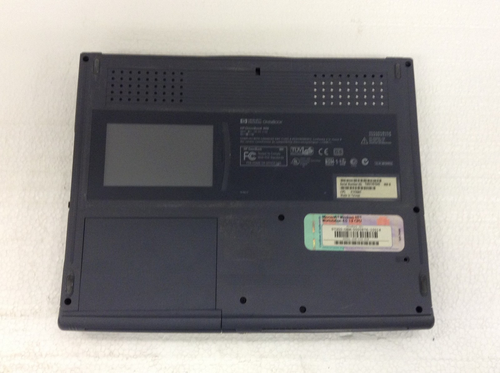Vintage HP OmniBook 900 Laptop Pentium III 500MHz 13.6″ w/64MB Ram, WORKING