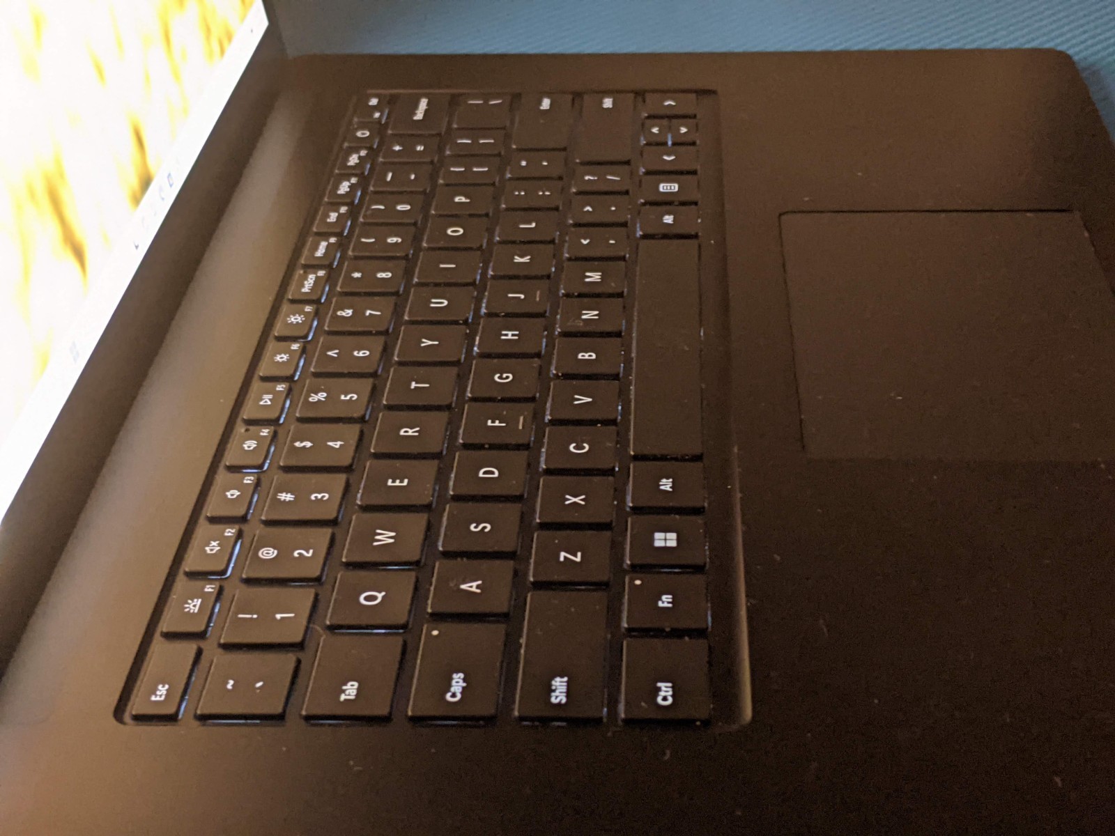 MS Surface Laptop 5 1979 15″ 2496×1664 TOUCH i7-1265U 2.7GHz 32GB 1TB Win 11Pro