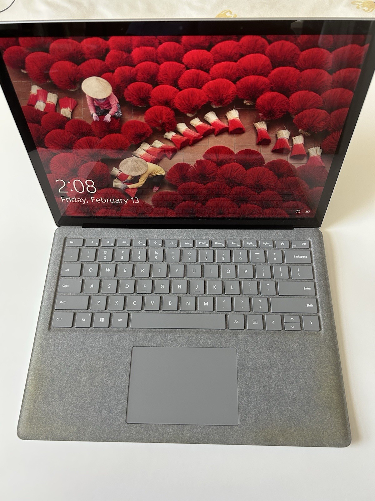Microsoft Surface Laptop 13.5 inch (256 GB, Intel Core i5 7th, 8 GB) touchscreen