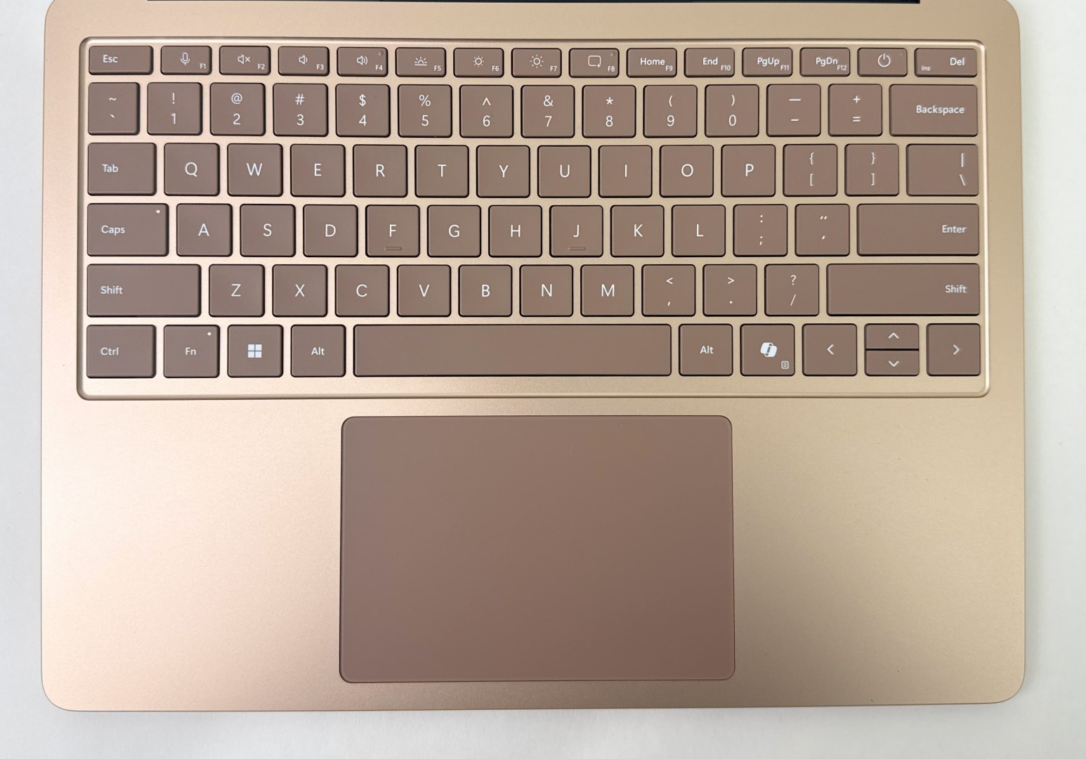 Microsoft Surface Laptop 7 2036 13.8″ Touch Snapdragon X Plus 16GB 512GB – Spot!