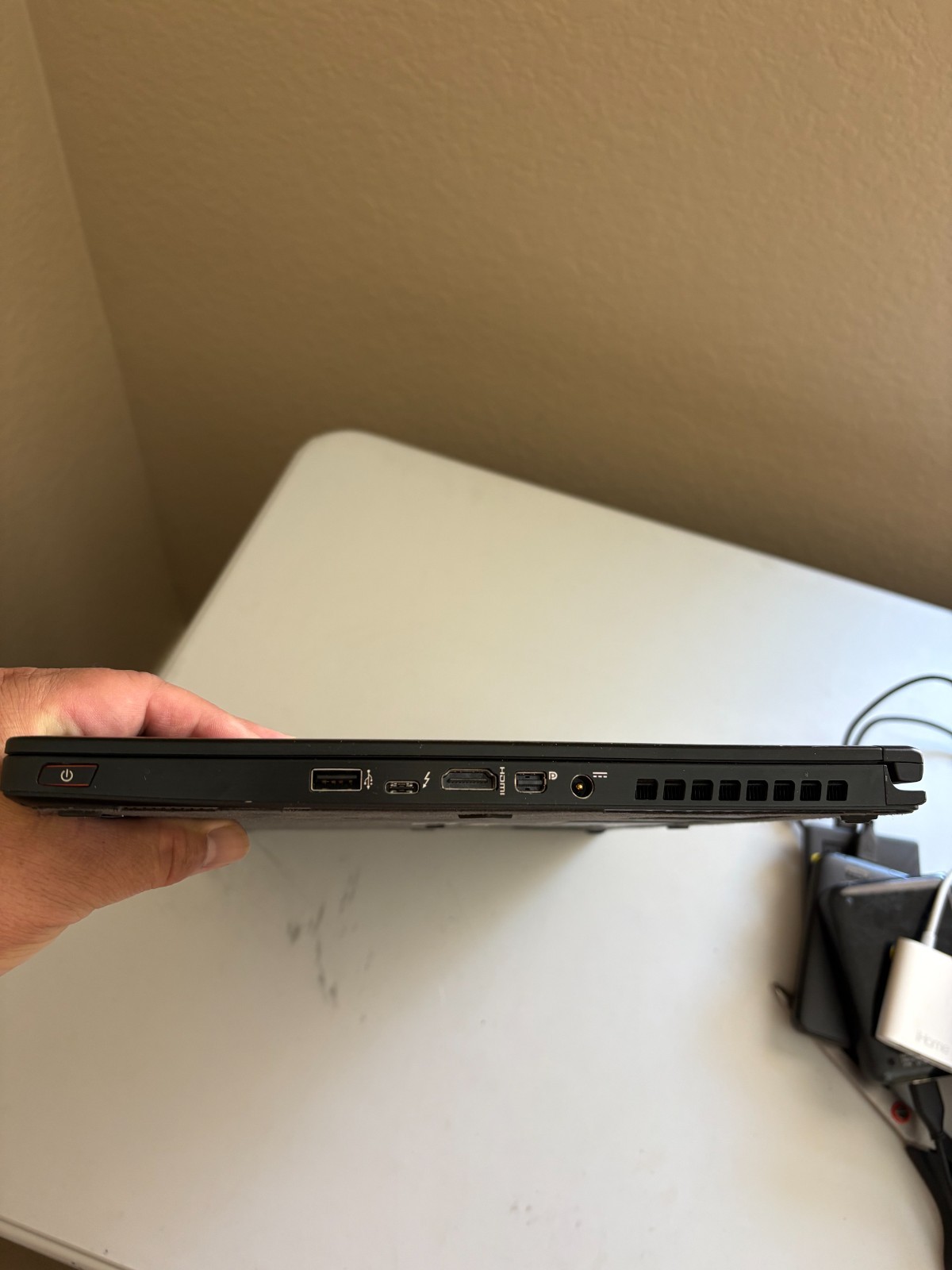 MSI MS-16K2 Gaming Laptop Intel i7-6700 Nvidia GTX 1060 16GB RAM WIN 10 Read