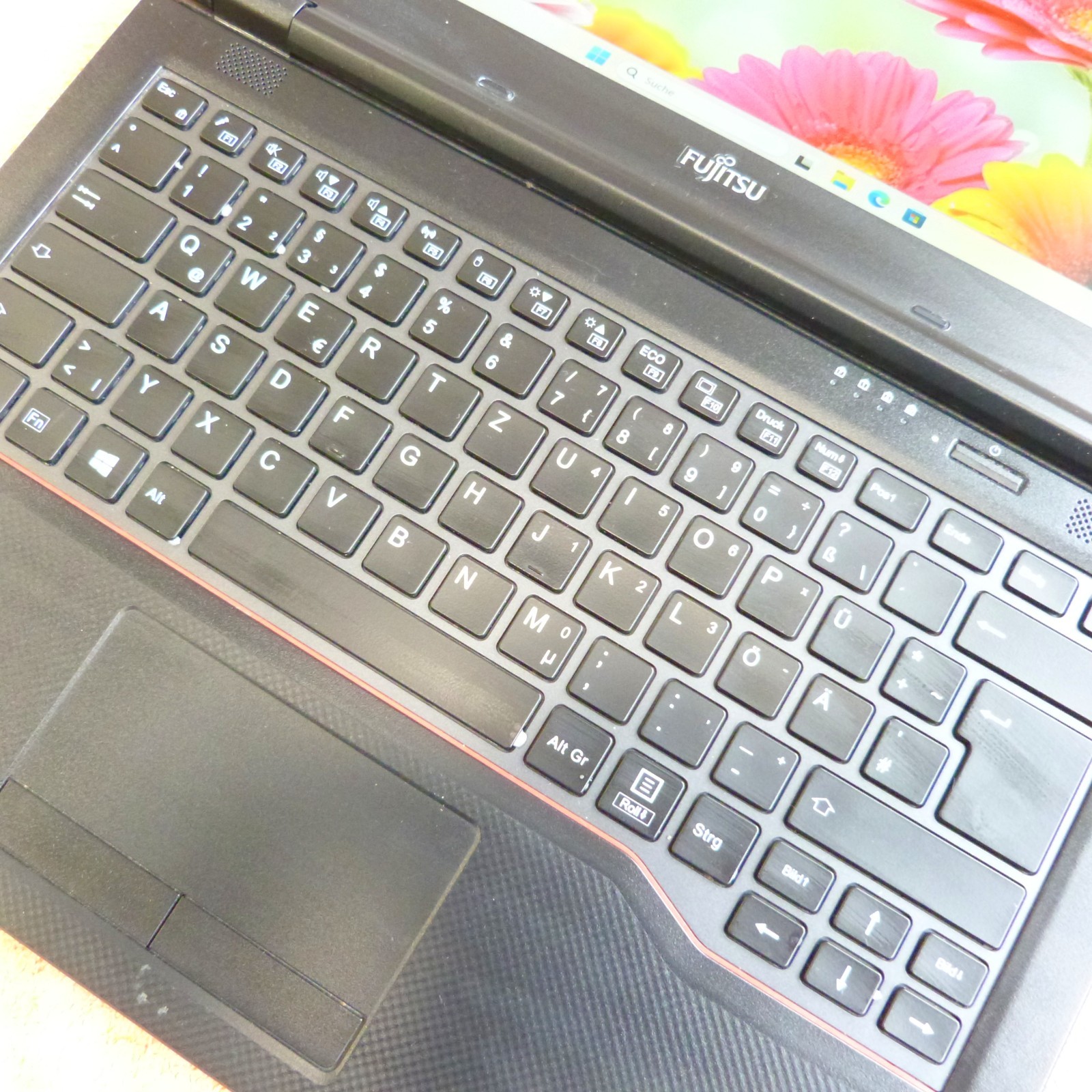 Fujitsu E548 14″ FHD AntiGlare l 8GB RAM NEW l SSD Windows 11 PRO HDMI USBC