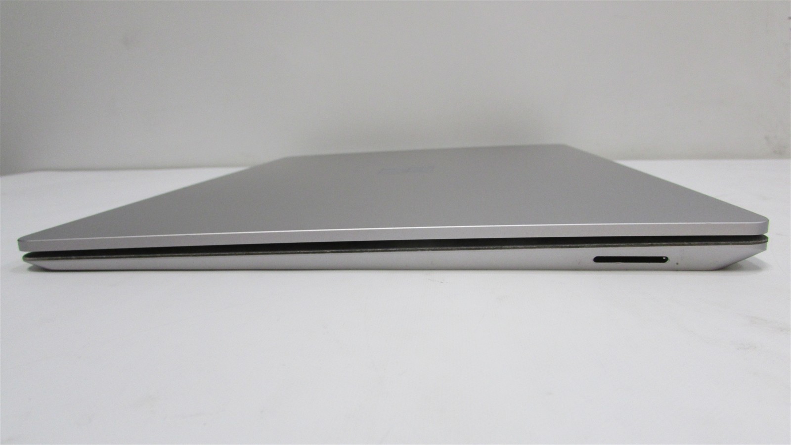Microsoft Surface Laptop 5 1950 i7-1265U 2.7GHz 16GB RAM 256GB 13.5″ W11 Pro DMG