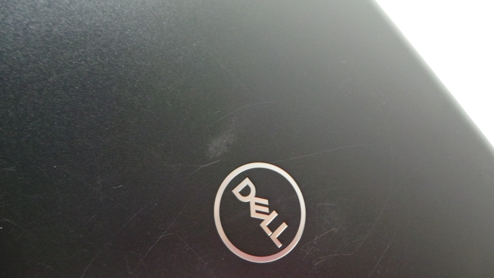 Dell Latitude 3490 | 14″ | i5-8250U 1.60GHz | 16GB 256GB SSD M.2 | WIN 11 PRO