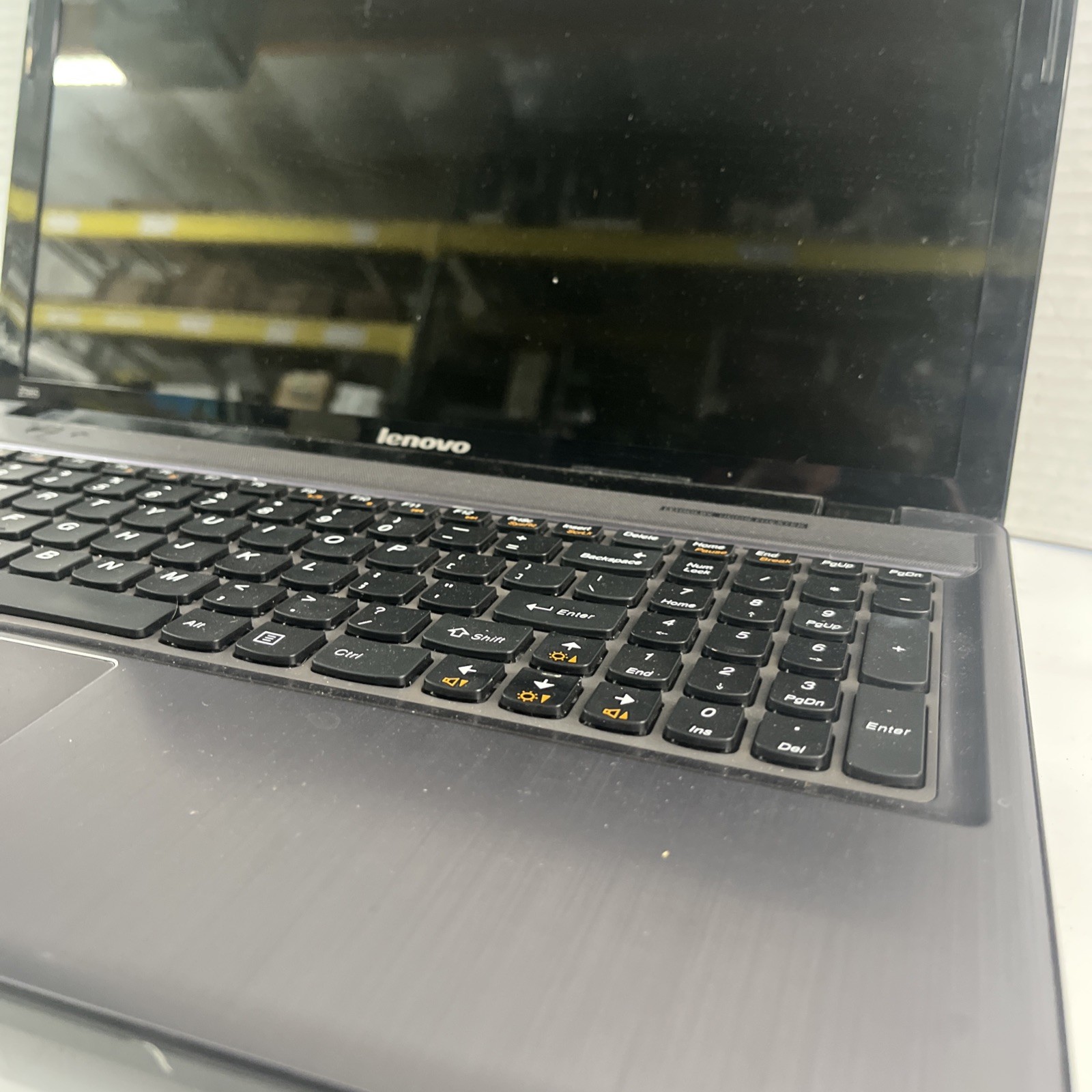 Lenovo IdeaPad Z585 15.6 AMD A10-4600MM 2.30GHz 6GB RAM 1TB HDD Win10 Pro