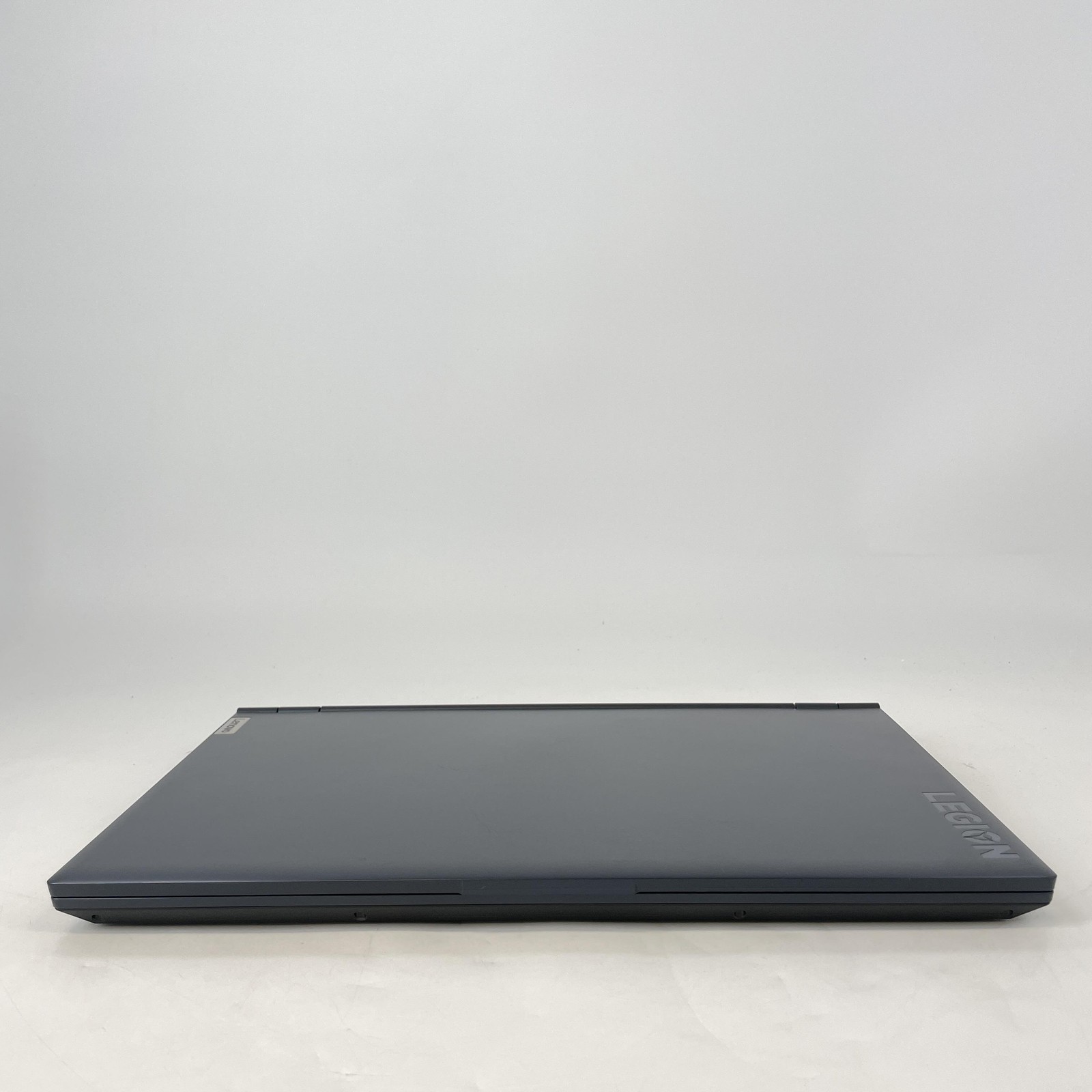 Lenovo Legion 5 17.3 FHD 3.3 GHz Ryzen 5 5600H 8GB 256GB/500GB GTX 1650 Good