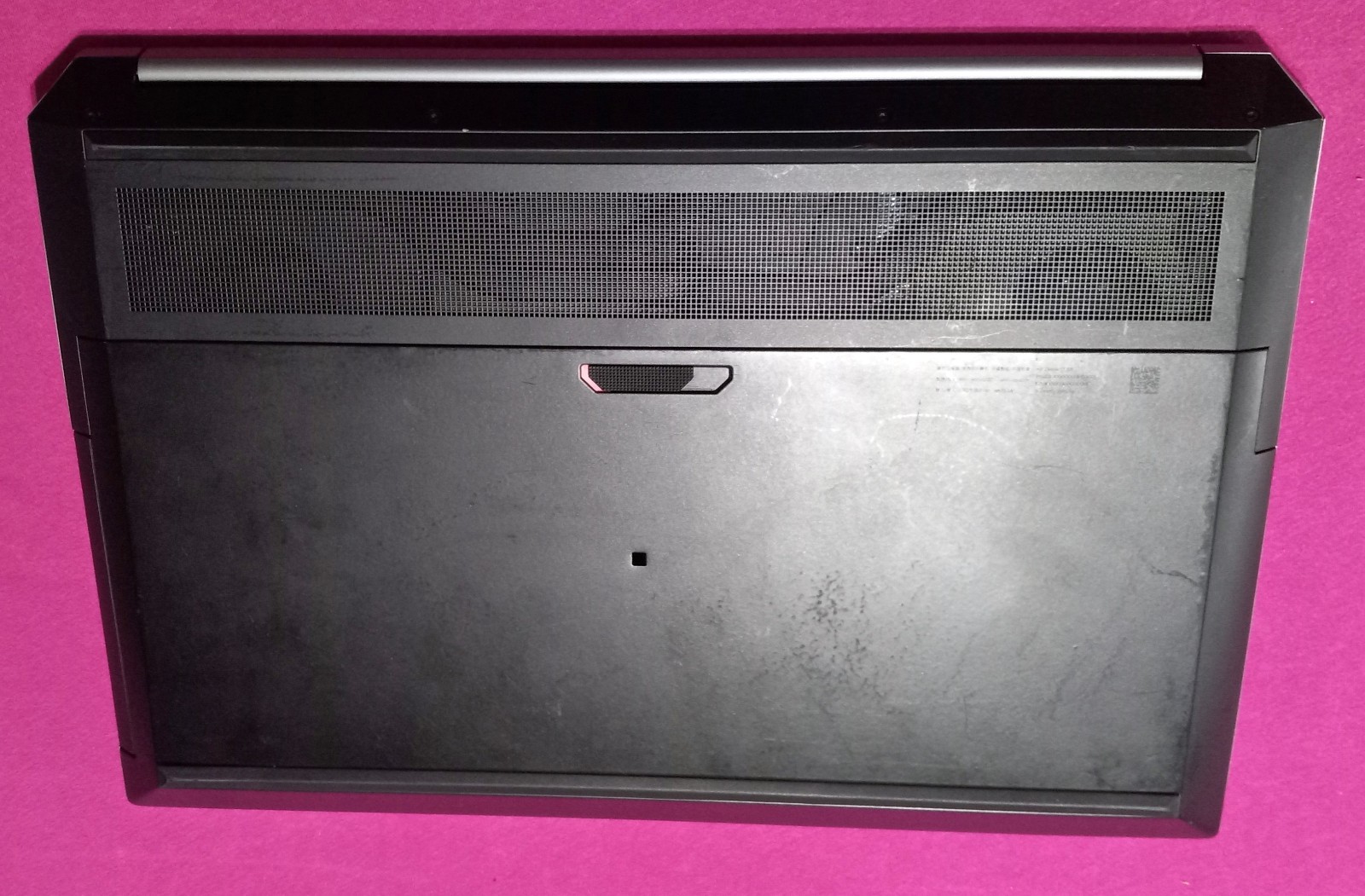HP ZBook 17 G5 laptop Intelc6-core 2.4-3.6Ghz 16GB ram 512GB NVIDIA “P5000”