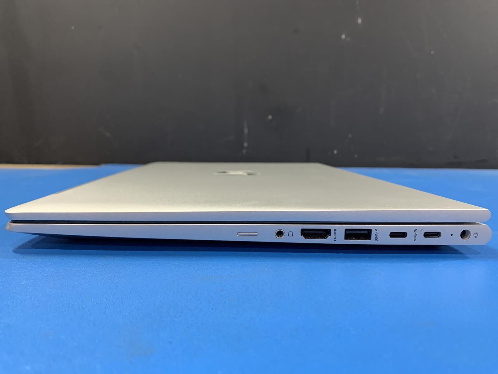 HP ProBook 450 G10 Core i5 1335U 2.50GHz 16GB DDR4 256GB SSD Silver NO OS Dent