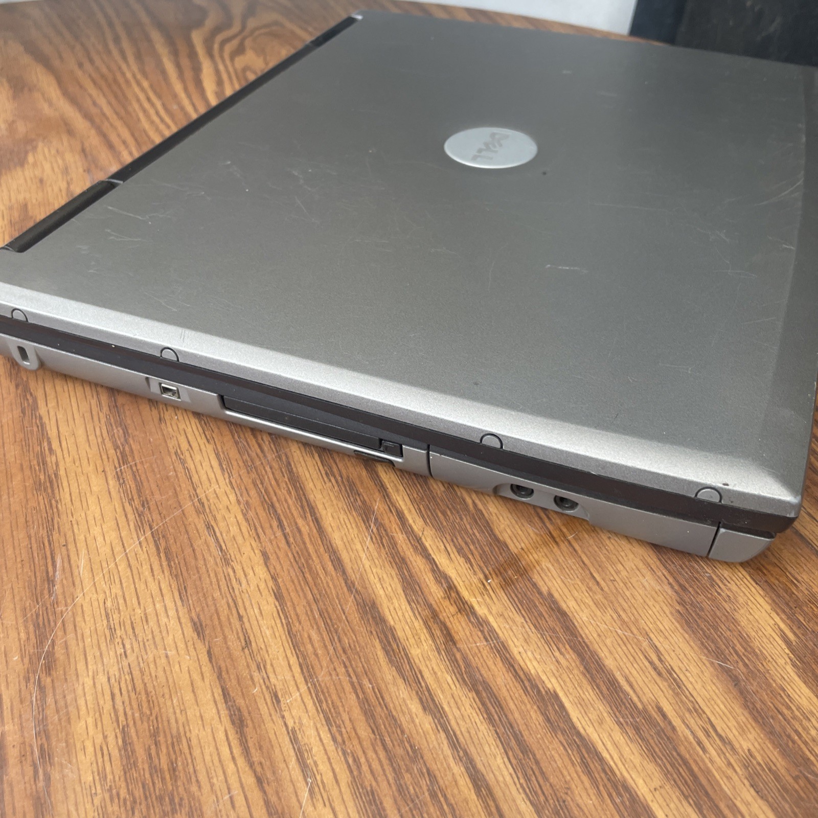 Dell Latitude D520 Laptop Vintage For parts or repair