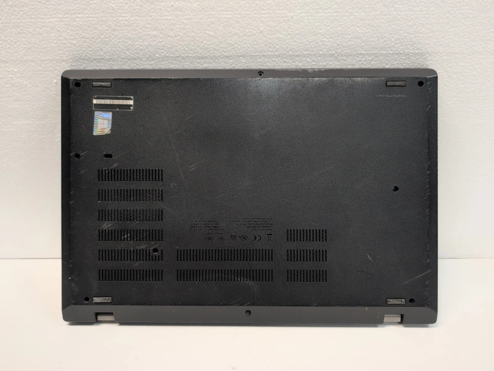 ThinkPad P15v i7-10750H 32GB 1TB NVMe Quadro P620 Win 11 Office 2024