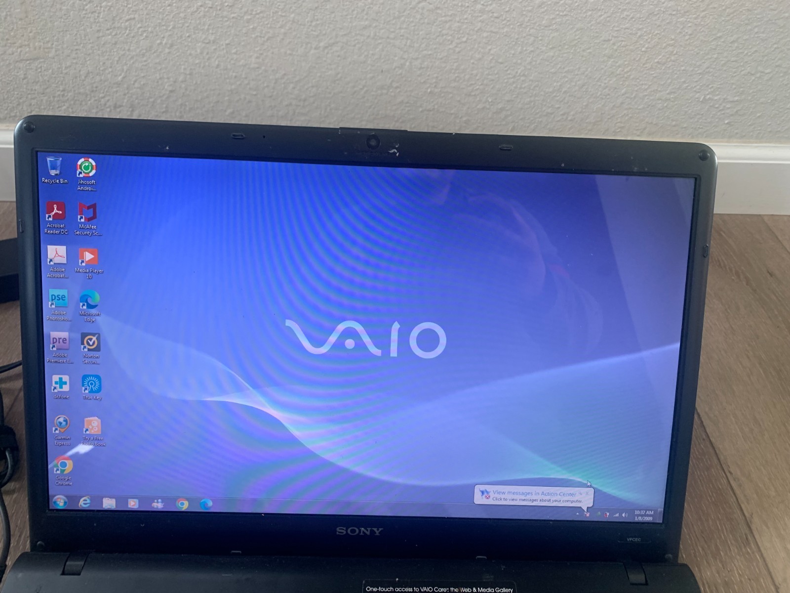Sony VPCEC PCG-91111L 17.3″Intel Core i5 M480 2.67GHz 4GB RAM 320GB HDD Win 7