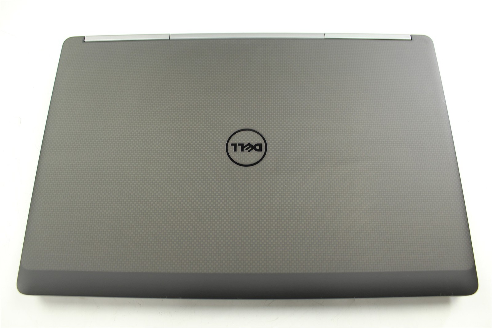 Dell Precision 7720 17.3″ FHD i7-6820HQ 2.7GHz 512GB SSD 32GB RAM NO OS P3000M