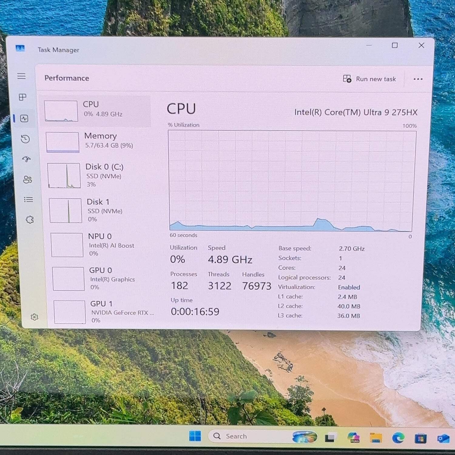 Lenovo Legion Pro 7 16IAX10H Core Ultra 9 275HX 2.7GHz 64GB RAM GeForce RTX 5090