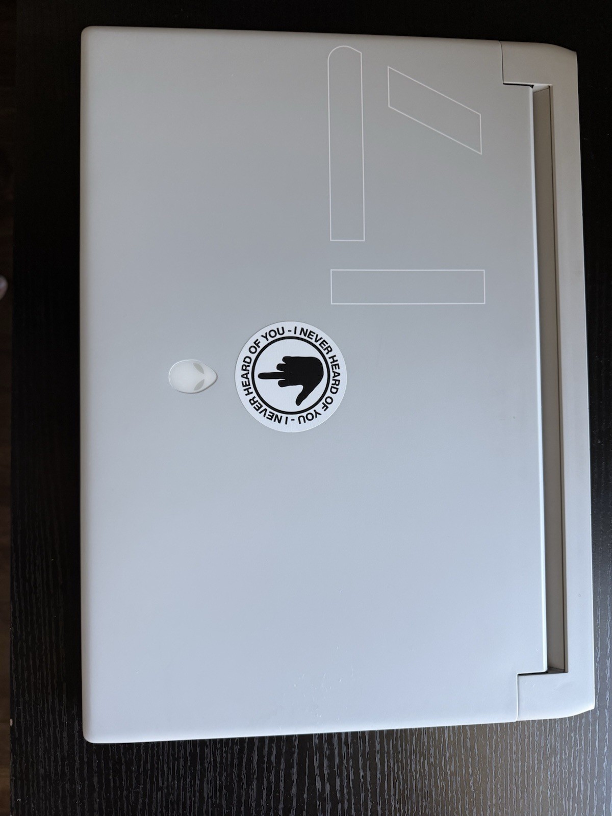Alienware X17 R1, i7 11800h, RTX 3080, 32 GB RAM, OG Box, 2 TB SSD, RGB TouchPad