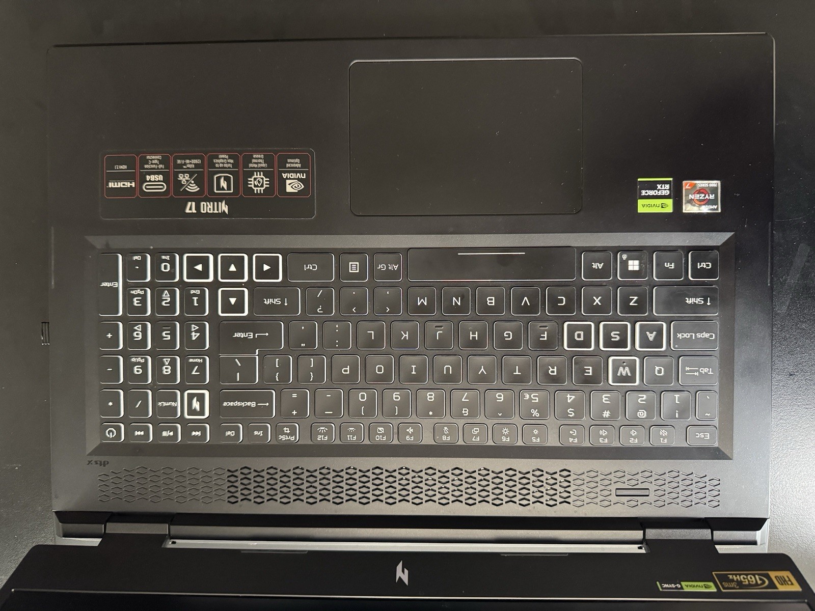 Acer Nitro 17 AN17-41 – AMD Ryzen 7 – 7840HS – Win 11 – GF RTX 4050 – 16 GB RAM
