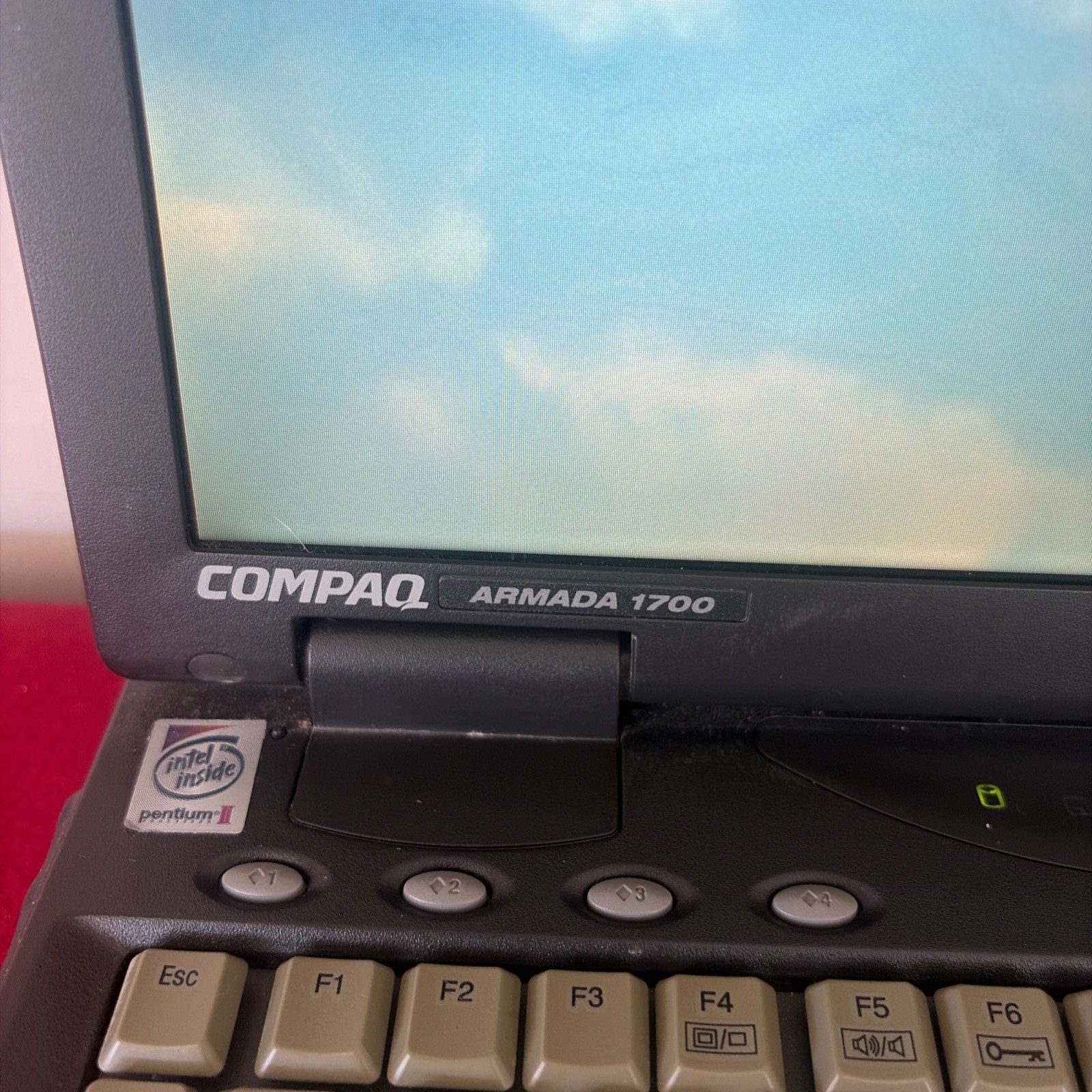 Compaq Armada 1700 Laptop Vintage Boots Power Cable HDD Floppy Caddy Battery