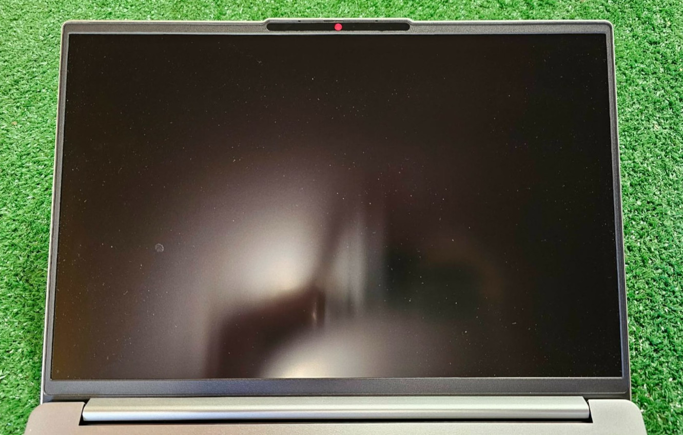 Lenovo IdeaPad Slim 5 16IRU9 16in Intel Core 7 150U 1.8GHz 8GB RAM 512GB W.11 H