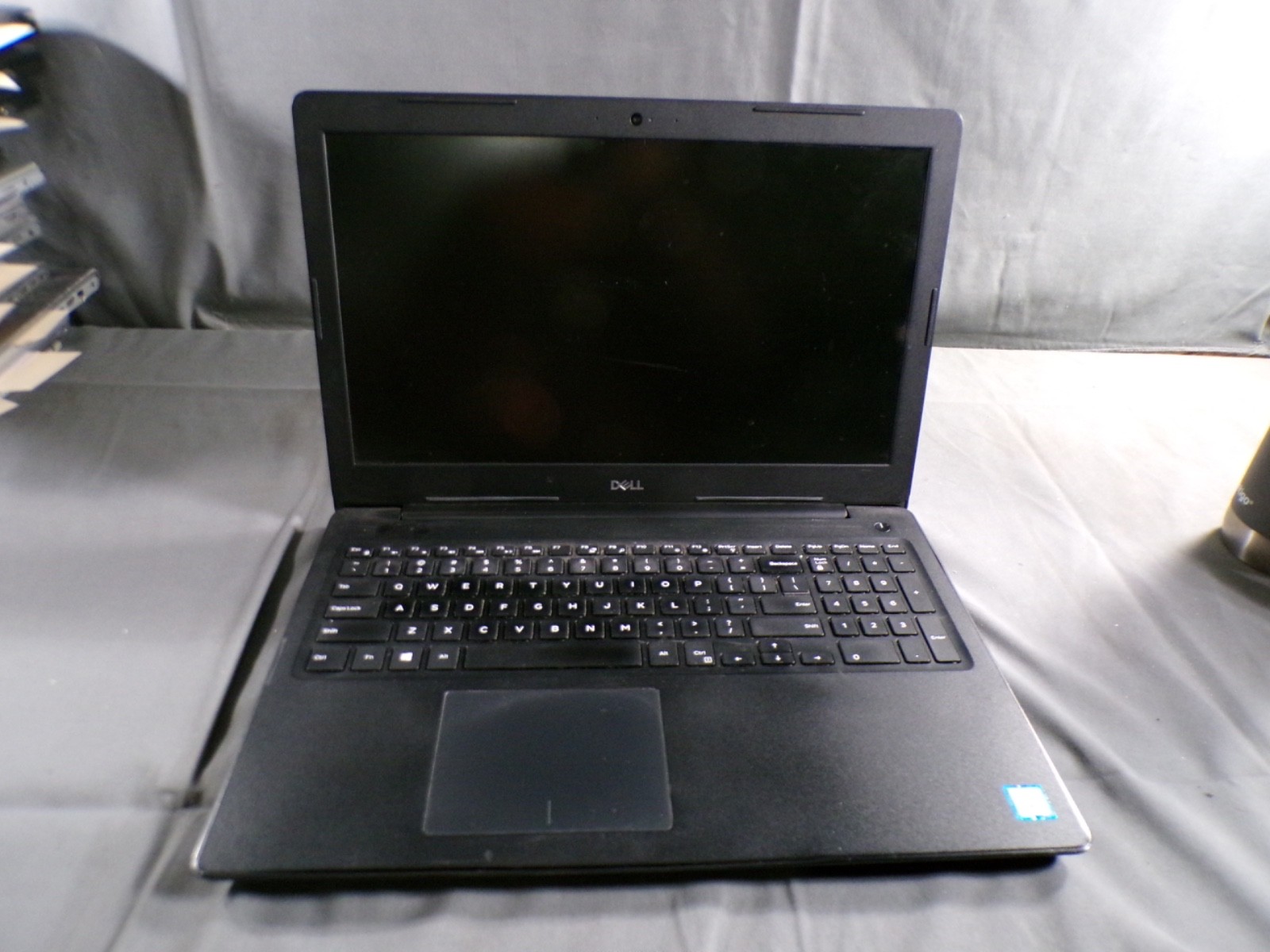 DELL LATITUDE 3590 INTEL CORE i3-6006U 2.00GHZ 8GB RAM **NO HD / NO CADDIE