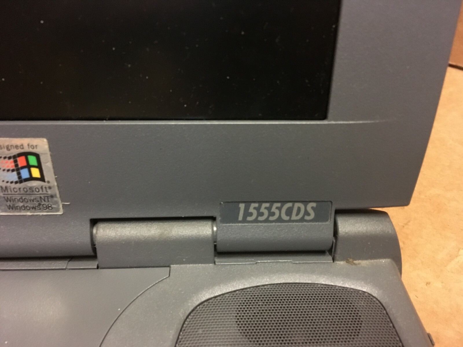 VINTAGE TOSHIBA SATELLITE 1555CDS WINDOWS 98 LAPTOP FLOPPY PARALLEL SERIAL