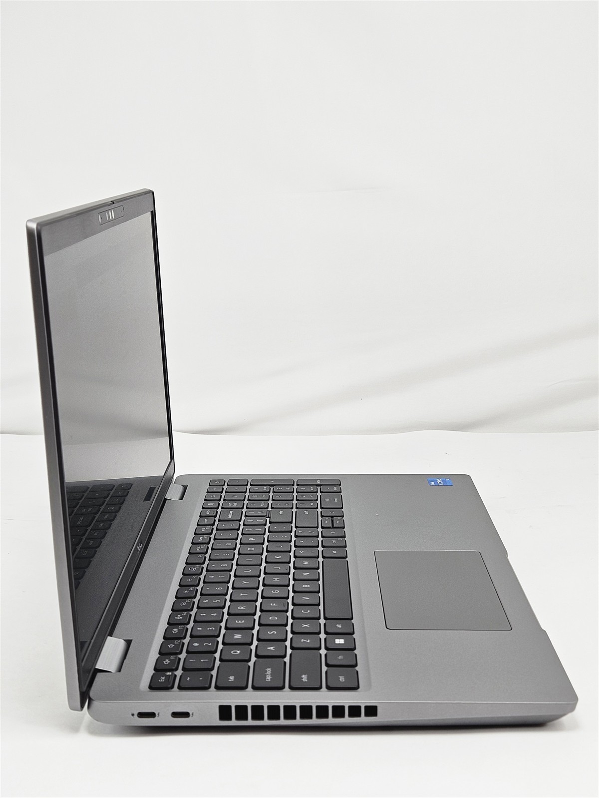 Dell 3571 Precision i5-12600H 15.6″ 16GB 256GB SSD Touchscreen Backlit KB