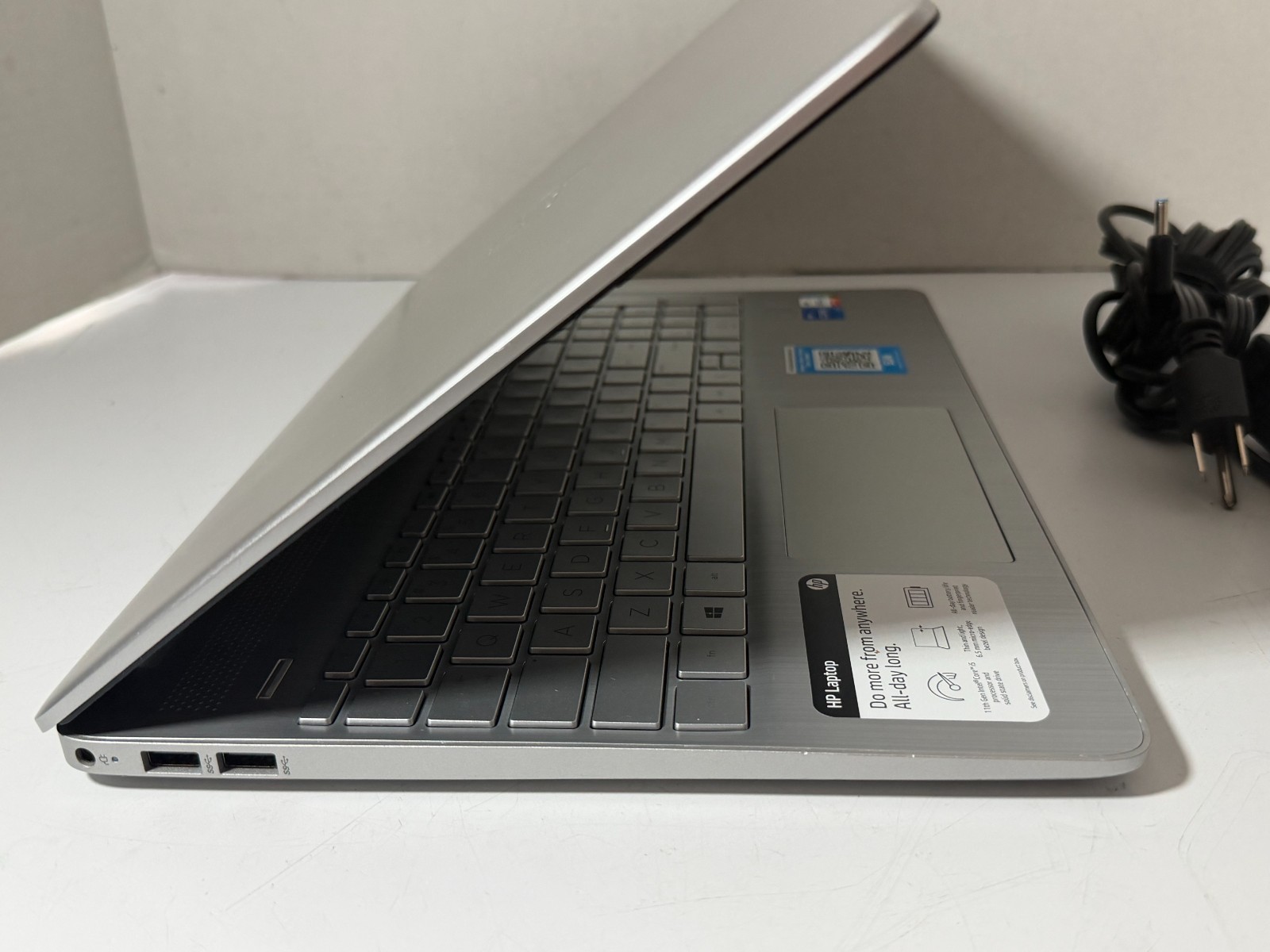 HP Laptop 11th Gen Core i5-1135G7 16GB RAM 512GB NVMe Win11H w/AC Adapter