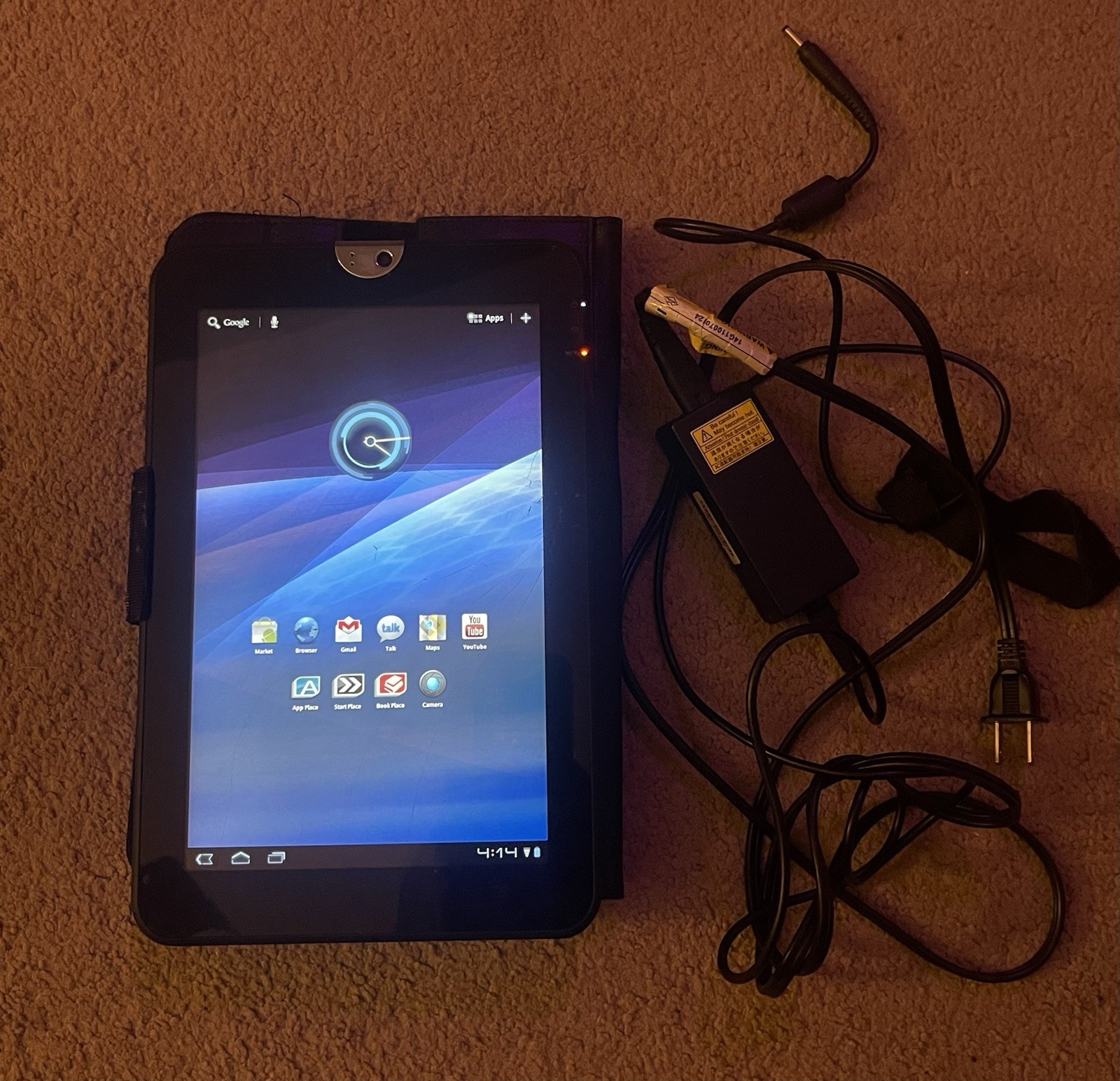 Android Toshiba Thrive Google Touch-Screen Tablet Mint Condition/Cracked Screen